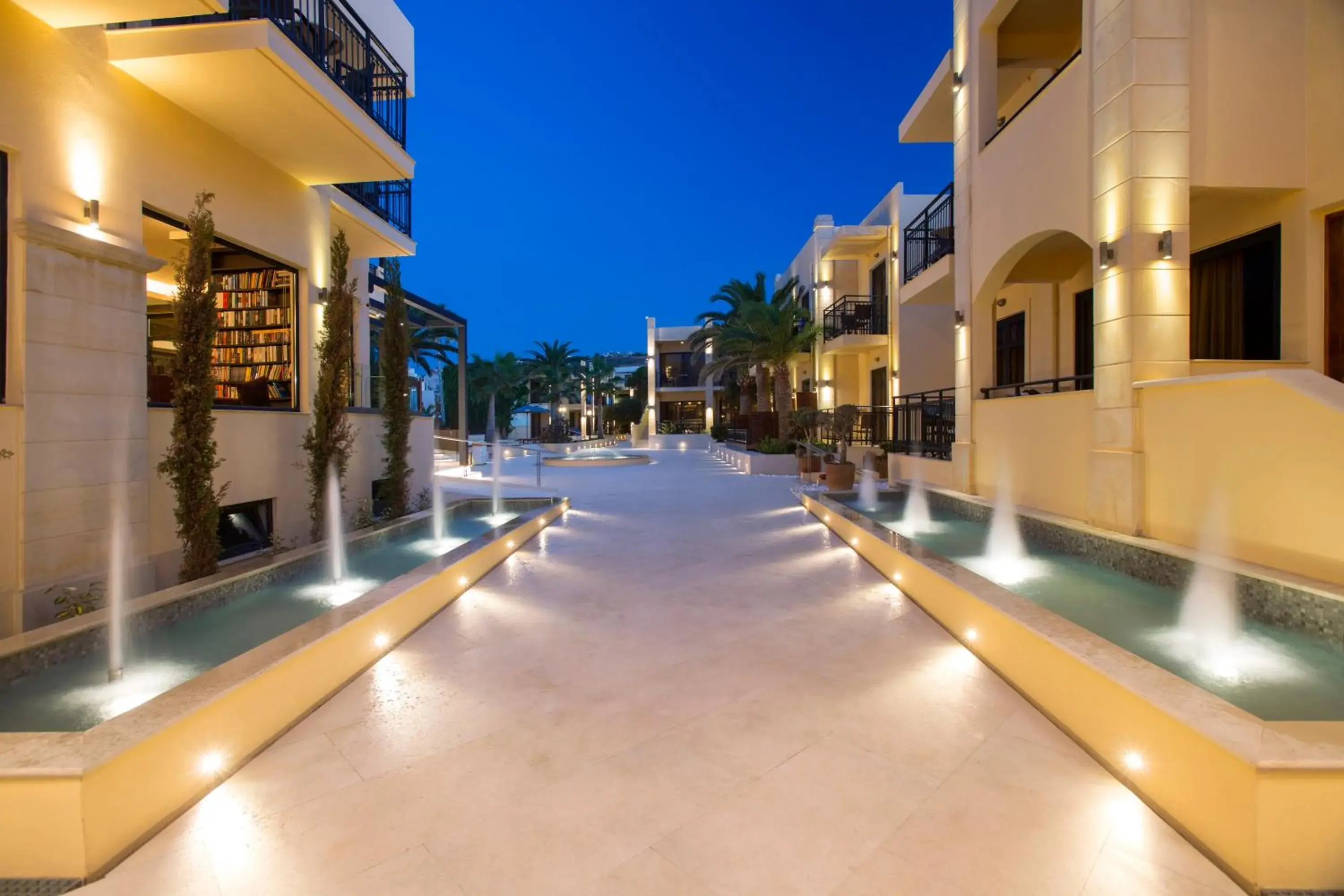 Facade/entrance, Swimming Pool in Atlantis Beach Hotel