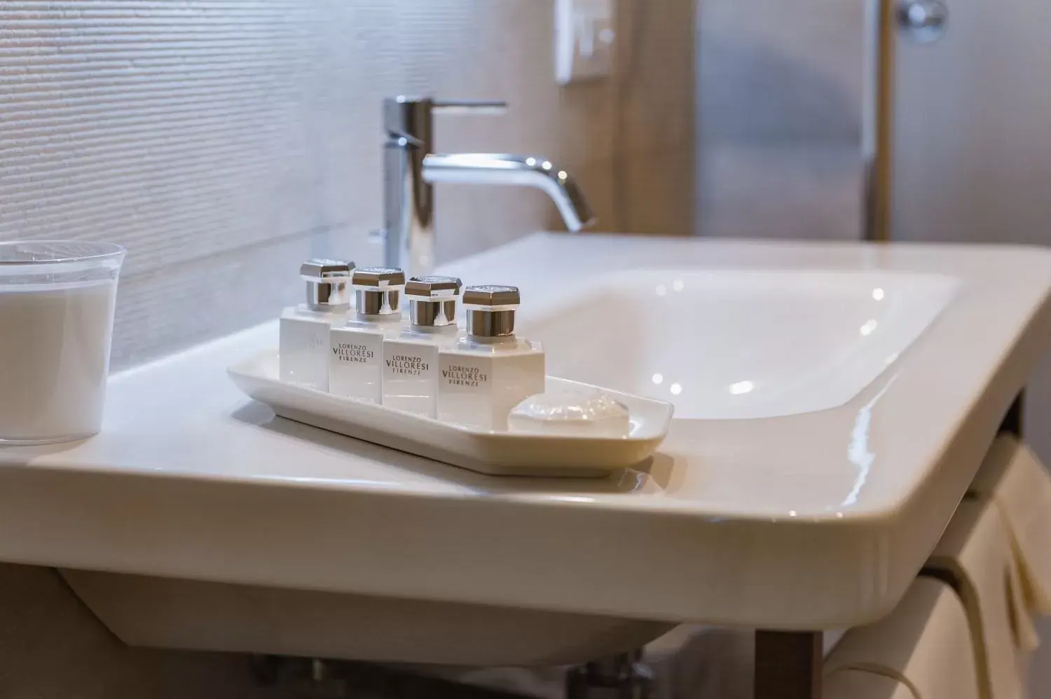 Bathroom in Calaponte Hotel