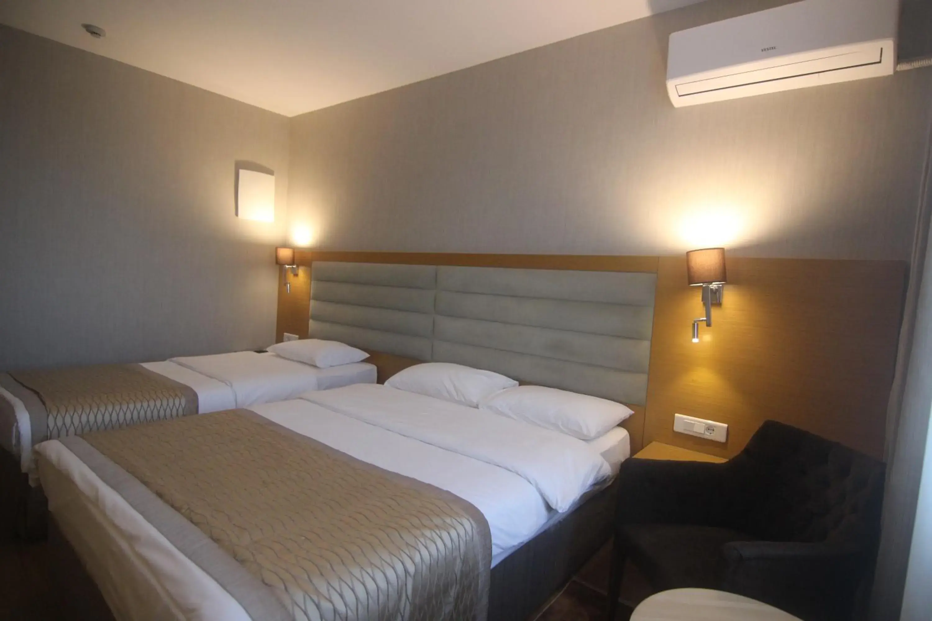 Bed in Riva Hotel Taksim