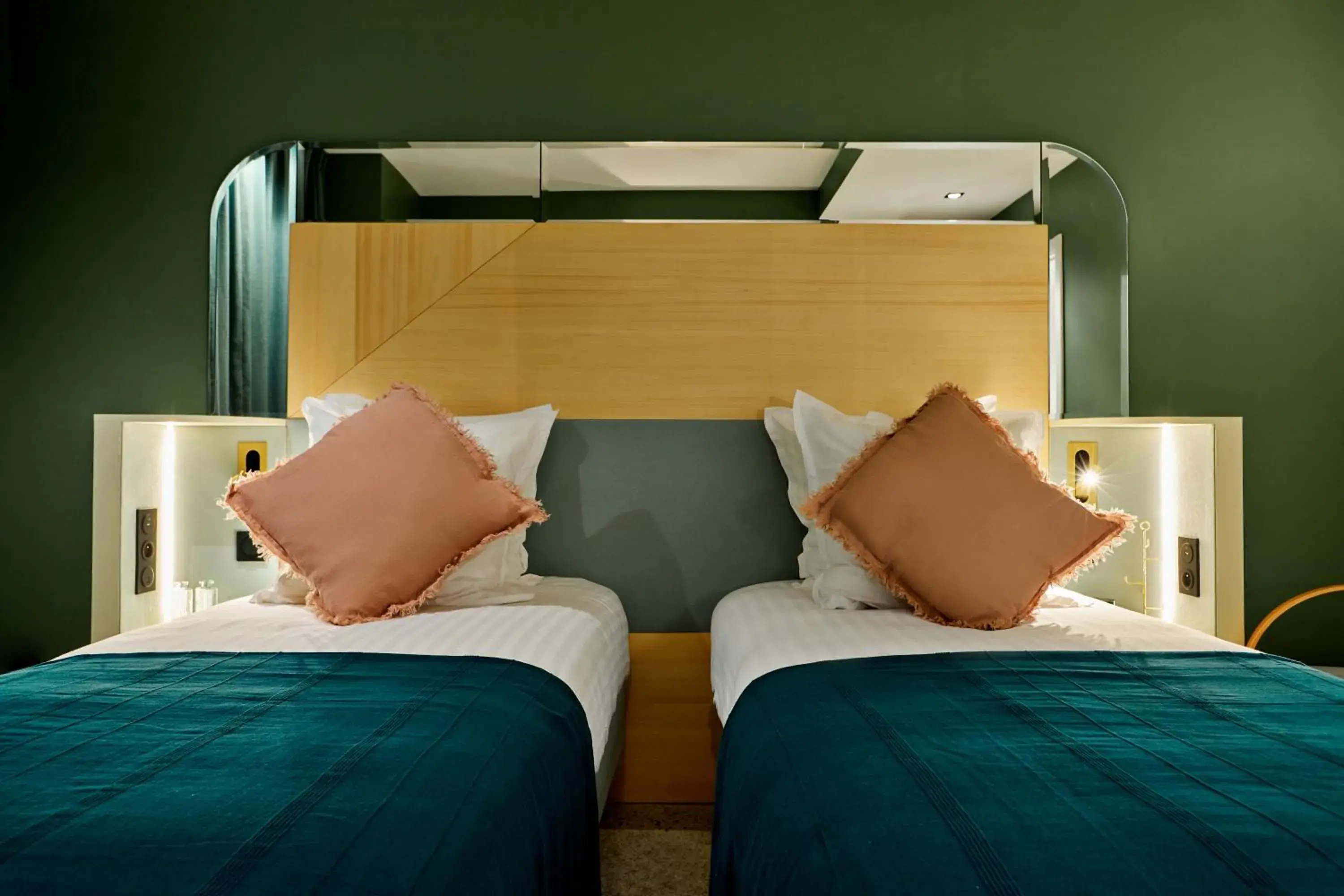 Deluxe Room in Hôtel Amoi Paris Deluxe Room in Hôtel Amoi Paris