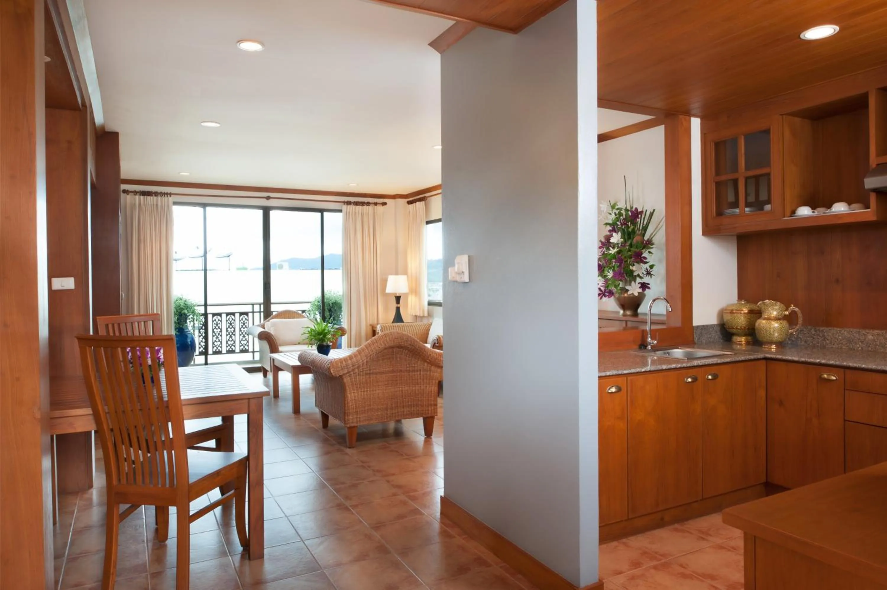 Kitchen or kitchenette in Sun Hill Hotel Patong