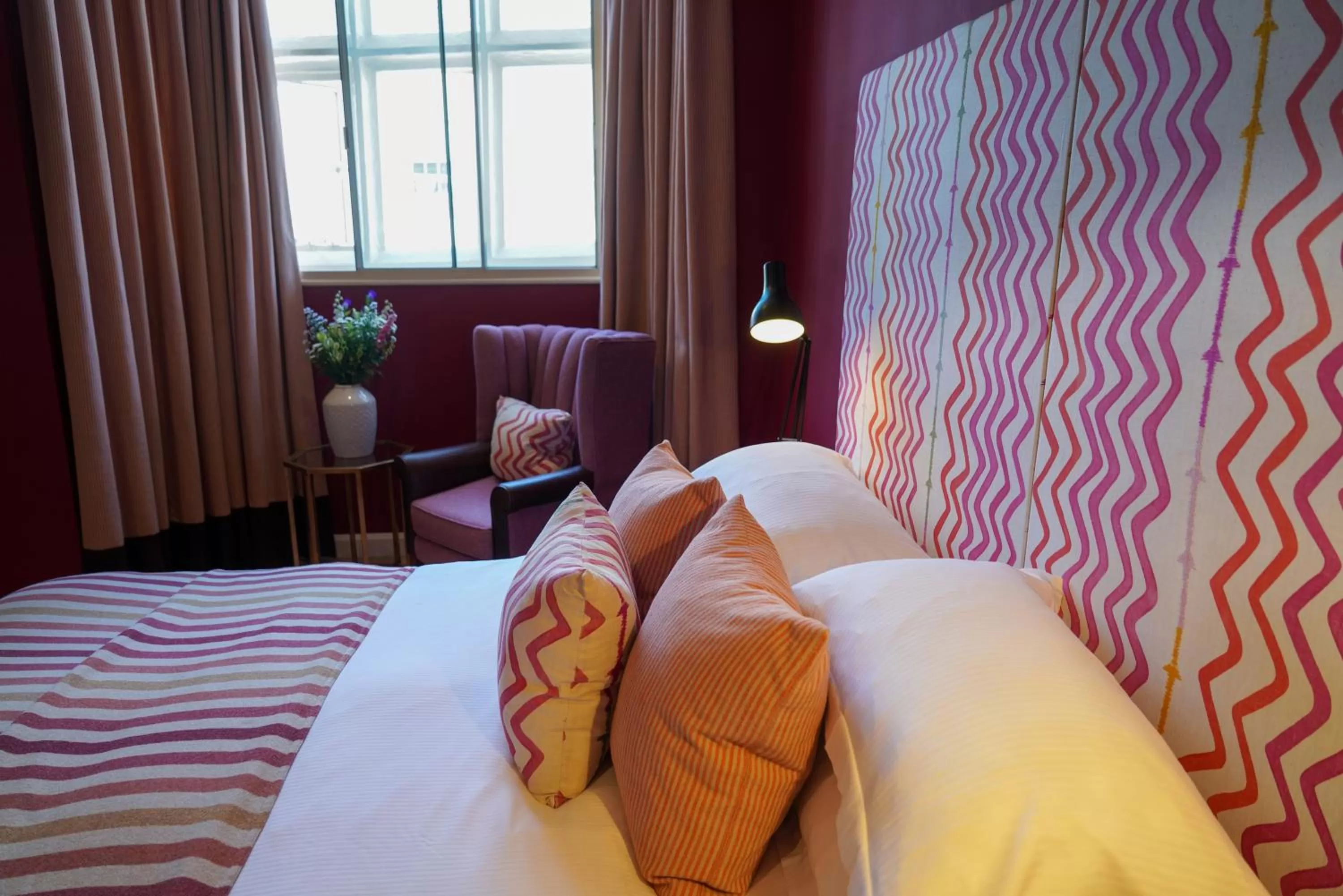 Bedroom, Bed in The Close Hotel