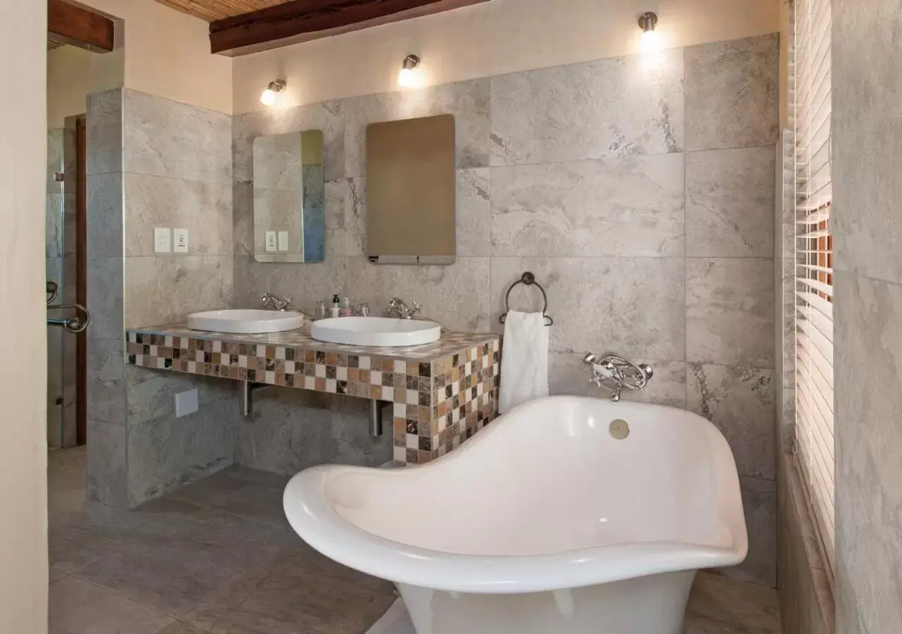 Bathroom in Hotel Roosje van de Kaap