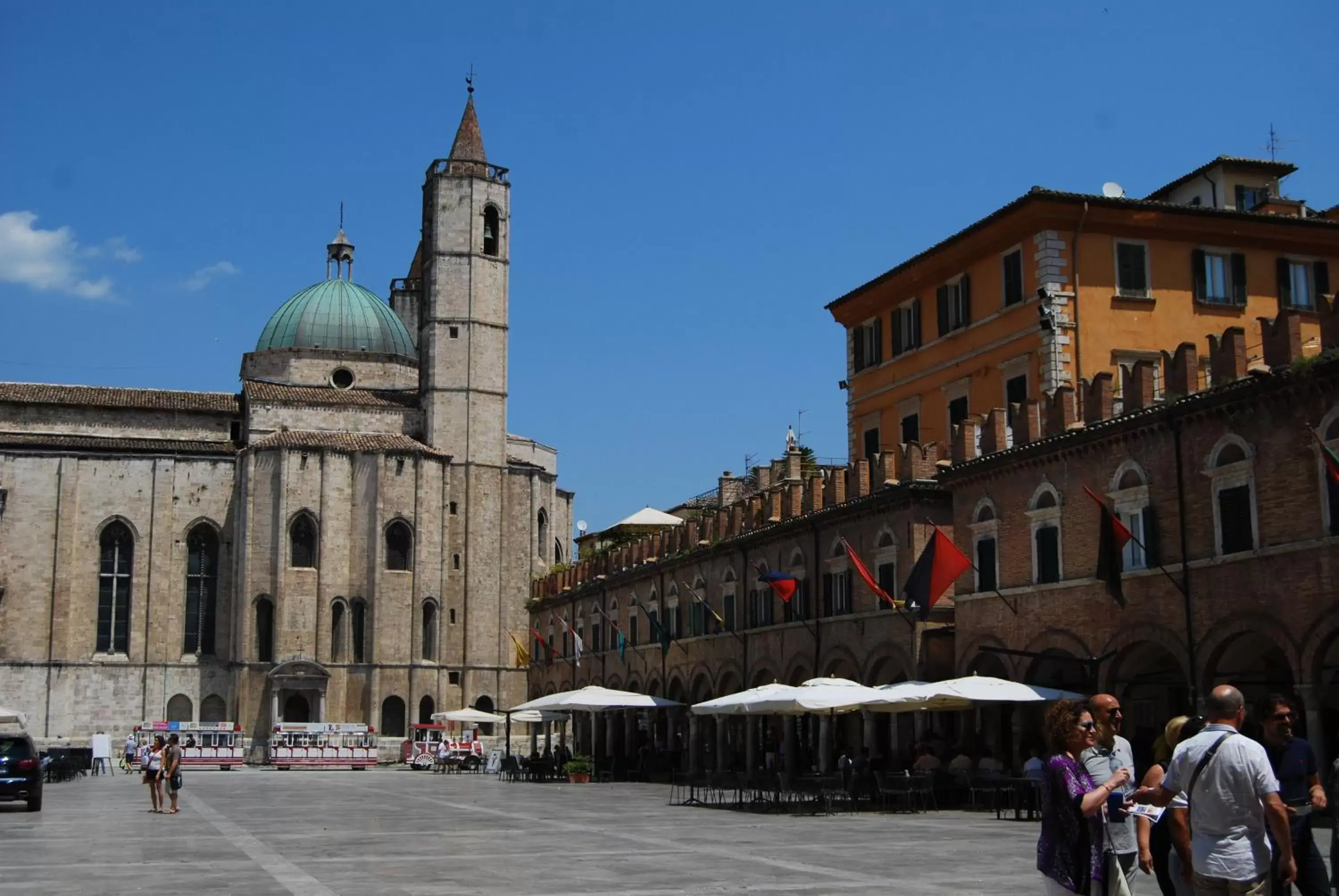 Nearby landmark, Property Building in A Casa di Lola