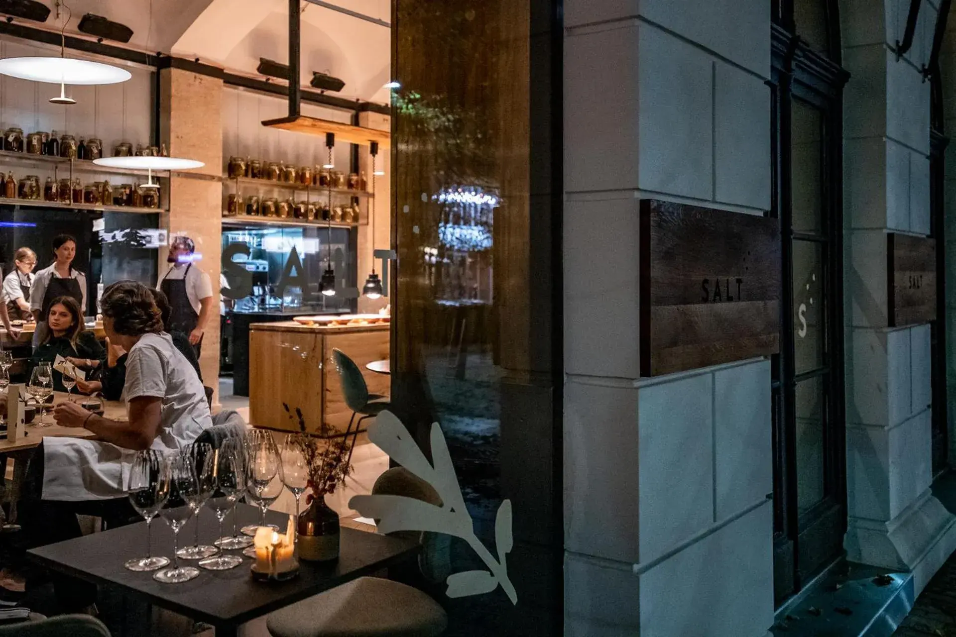 Restaurant/places to eat in Hotel Rum Budapest Restaurant/places to eat in Hotel Rum Budapest