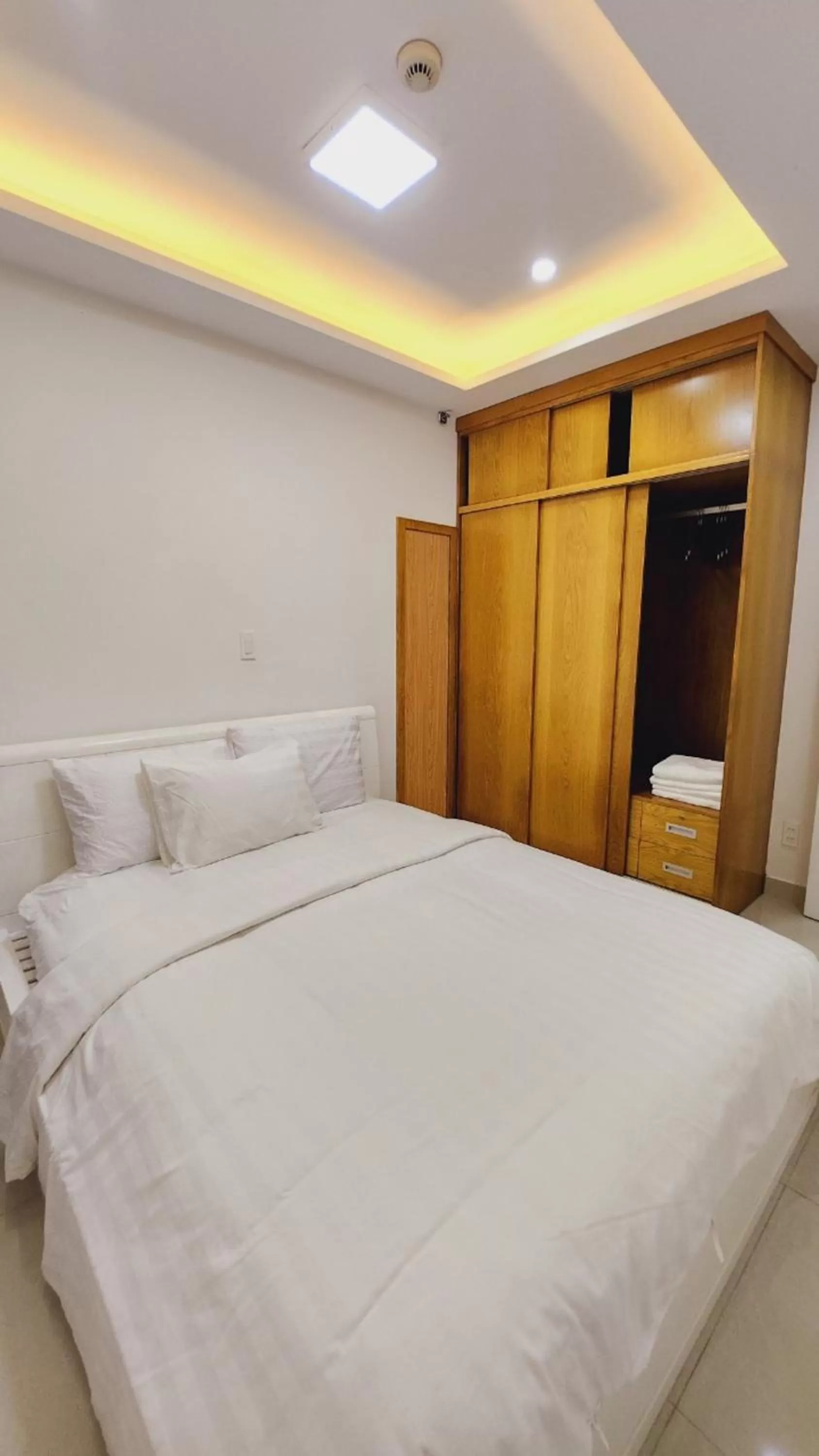 Bed in Scenic Valley Suite