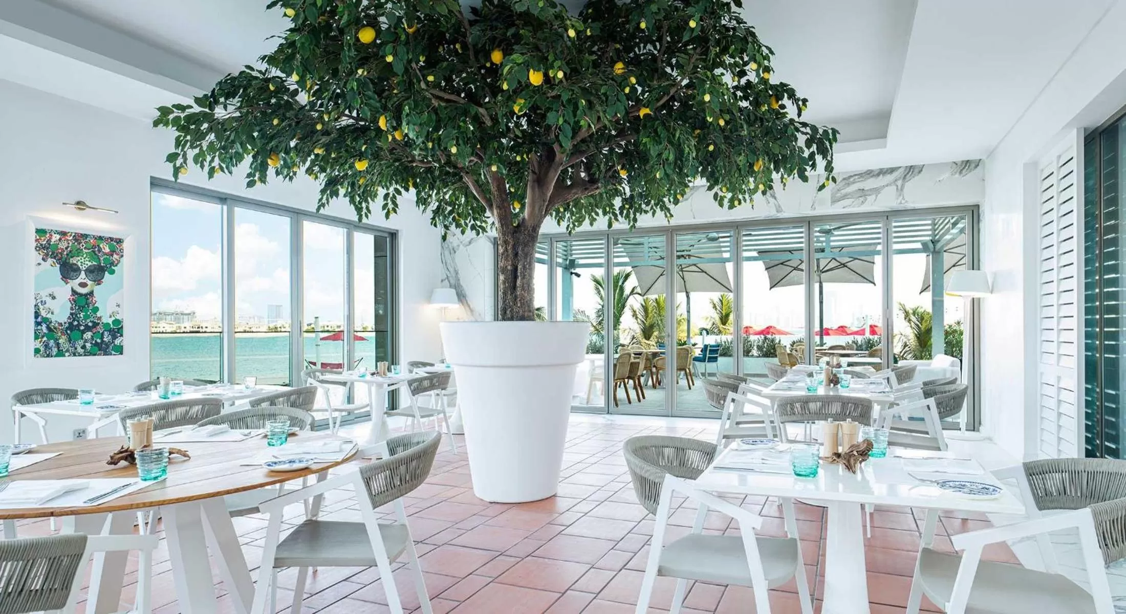 Restaurant/places to eat in Th8 Palm Dubai Beach Resort Vignette Collection, an IHG hotel