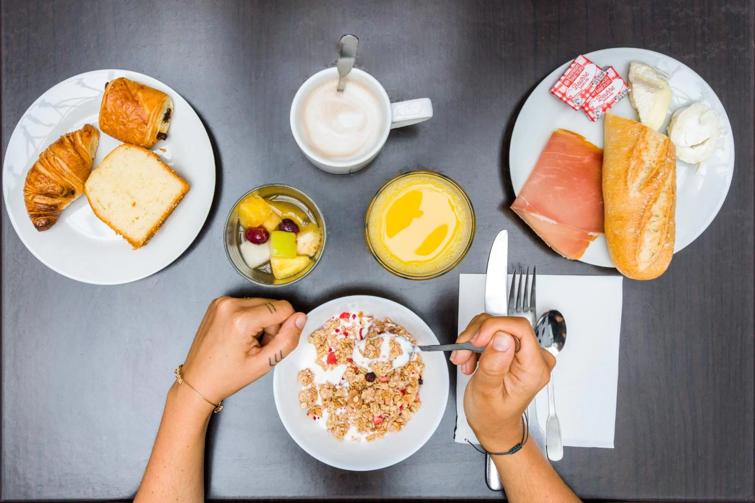 Food and drinks in Victoria Garden Bordeaux Centre