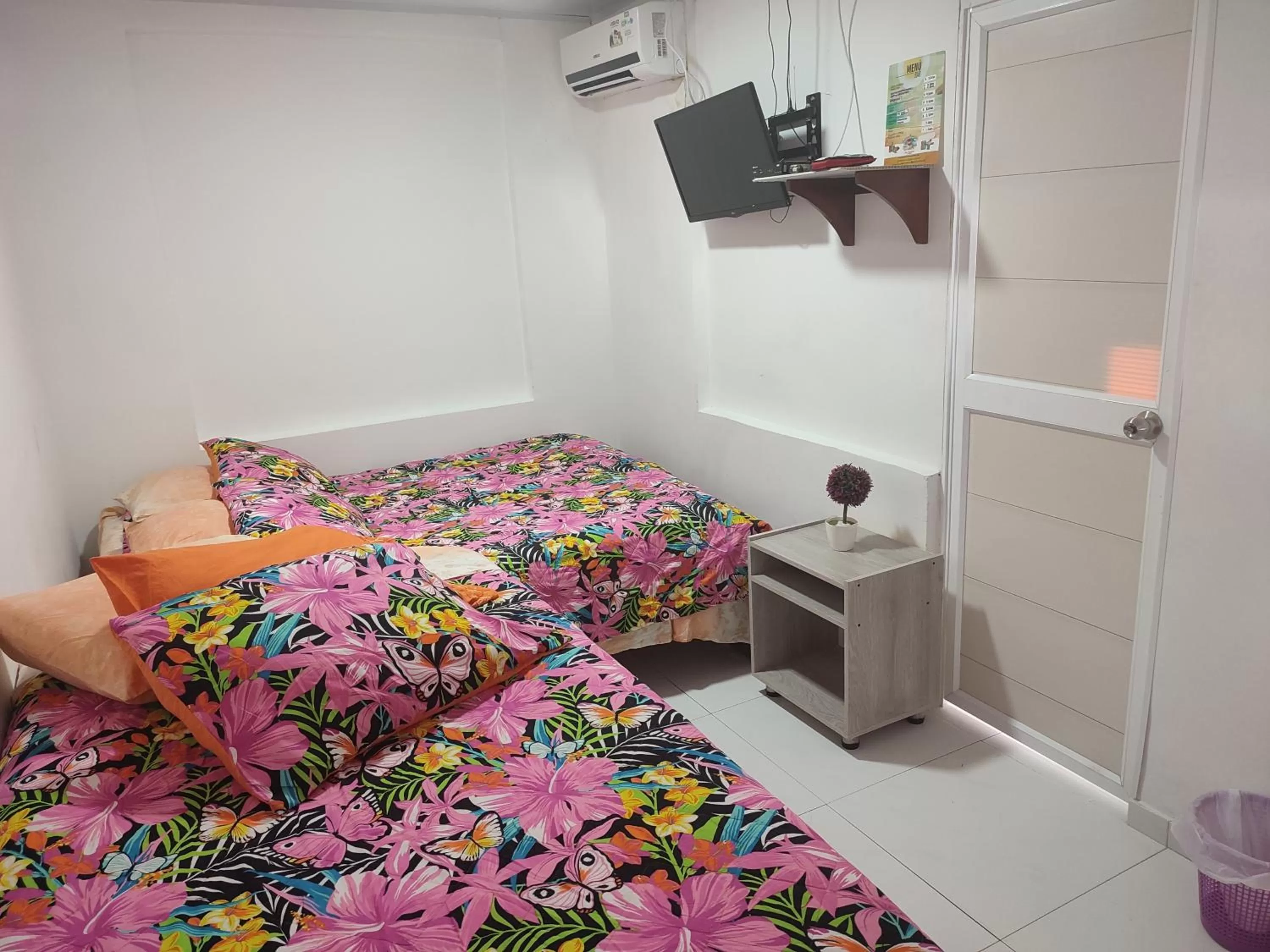 Standard Triple Room - single occupancy in Jackson House Inn