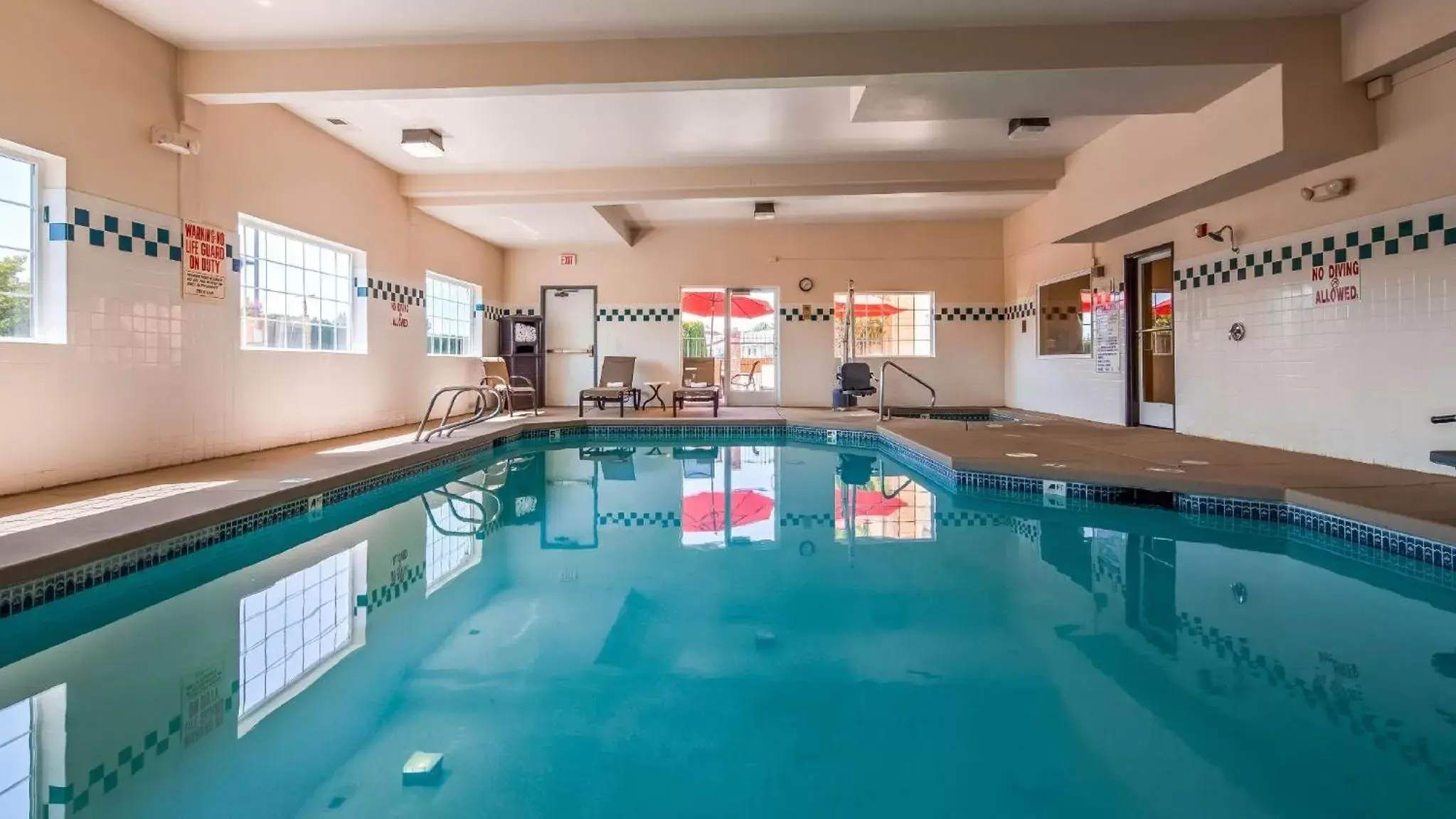 Swimming Pool in Best Western PLUS Walla Walla Suites Inn