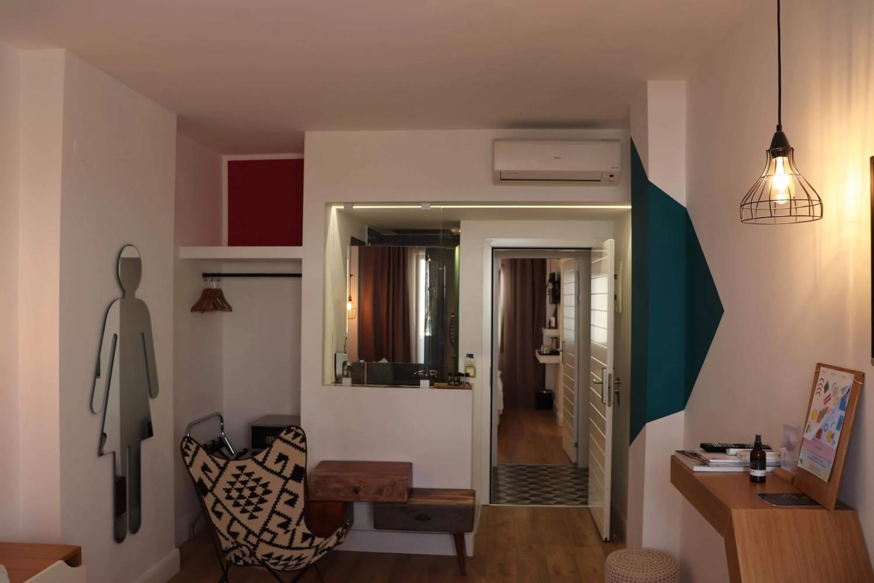 Shower in Blue Bottle Boutique Hotel