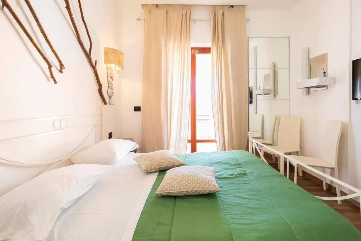 Bed in Villa Picarielli