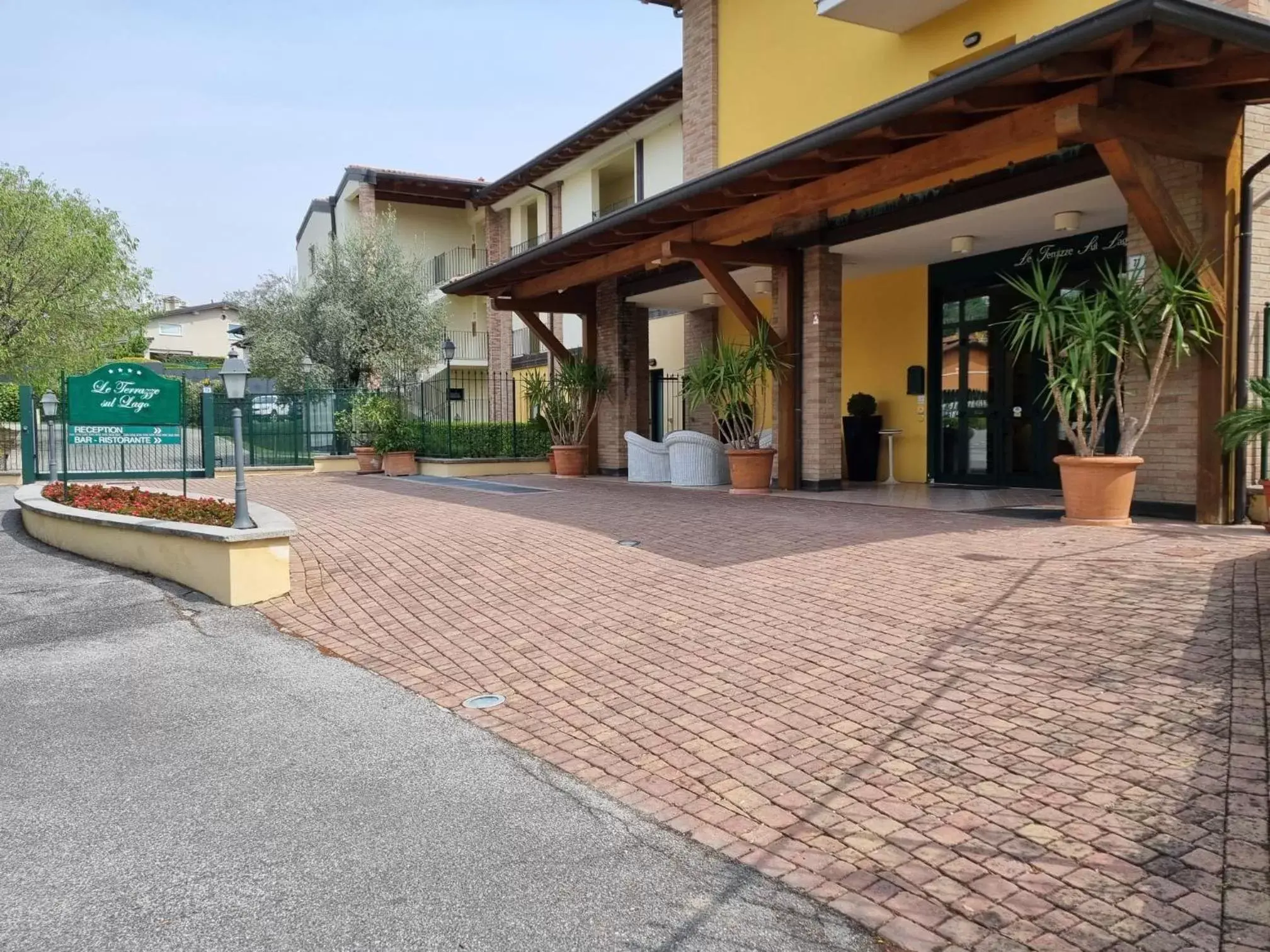 Property Building in Le Terrazze sul Lago Hotel & Residence