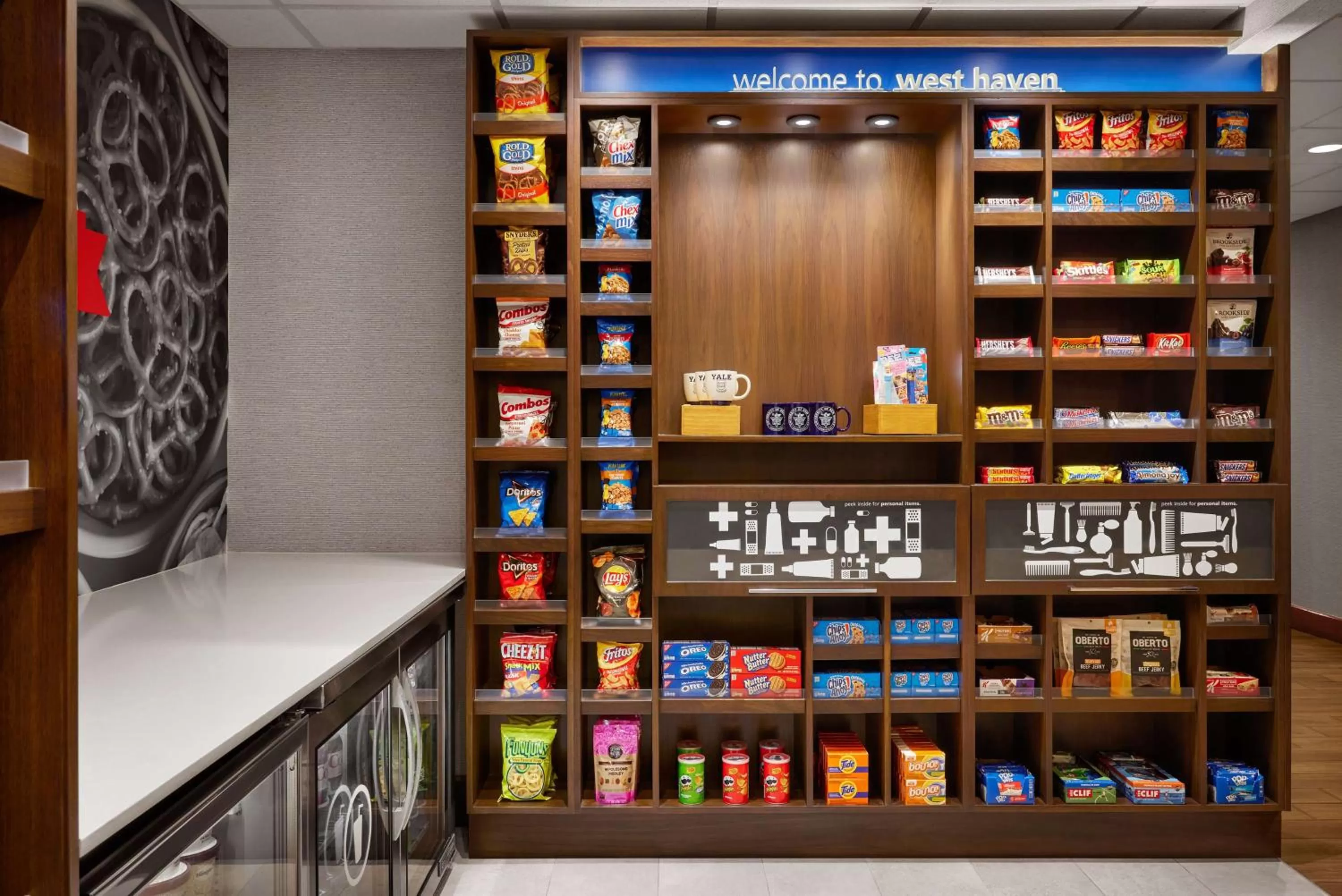 Restaurant/places to eat in Hampton Inn & Suites West Haven