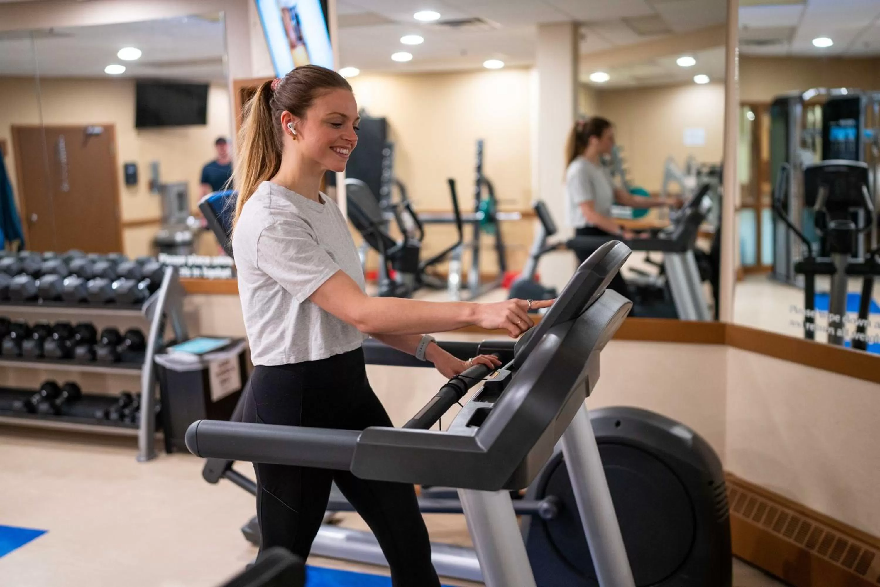 Fitness centre/facilities in Lake Louise Inn