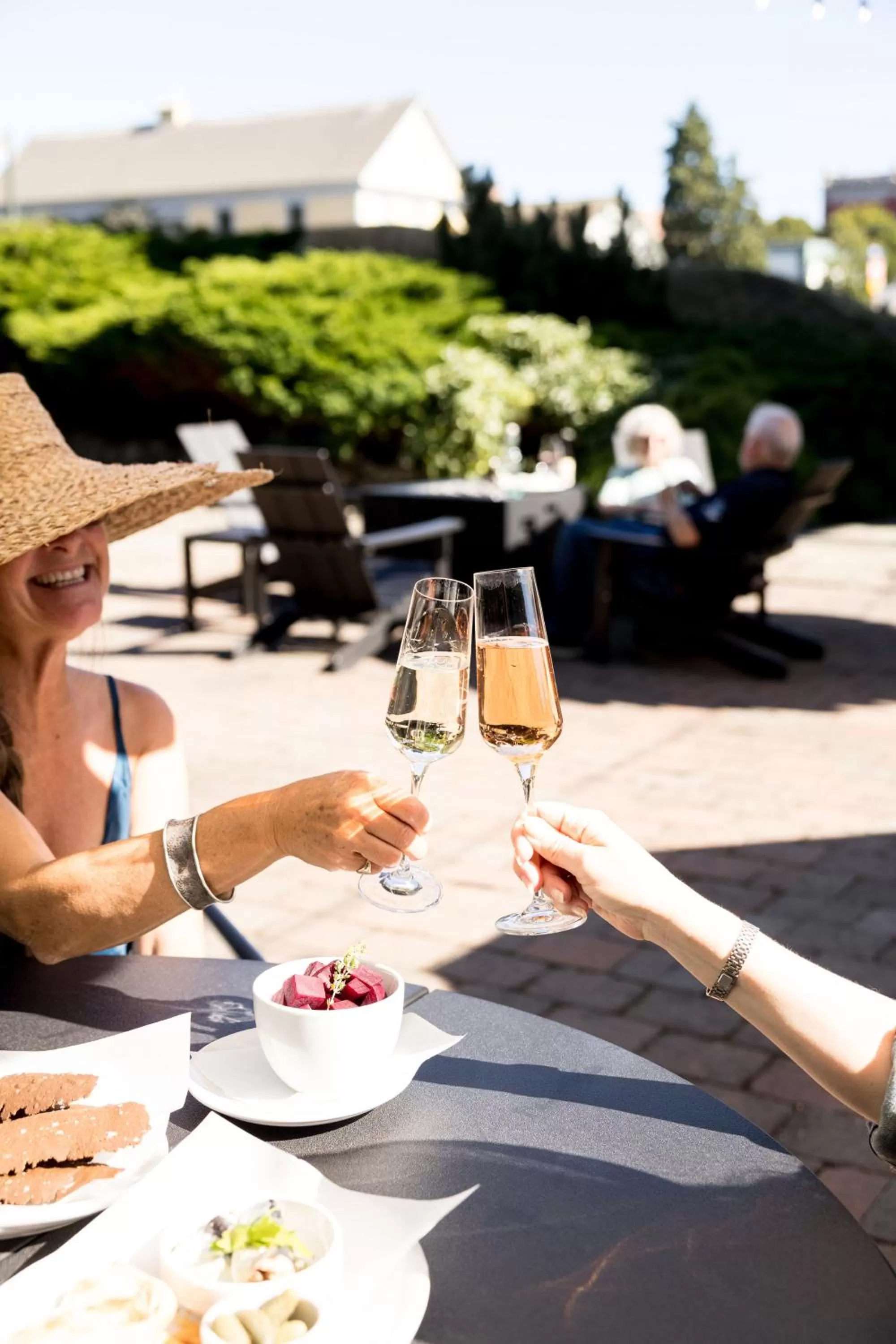 Restaurant/places to eat in The Bishop Hotel