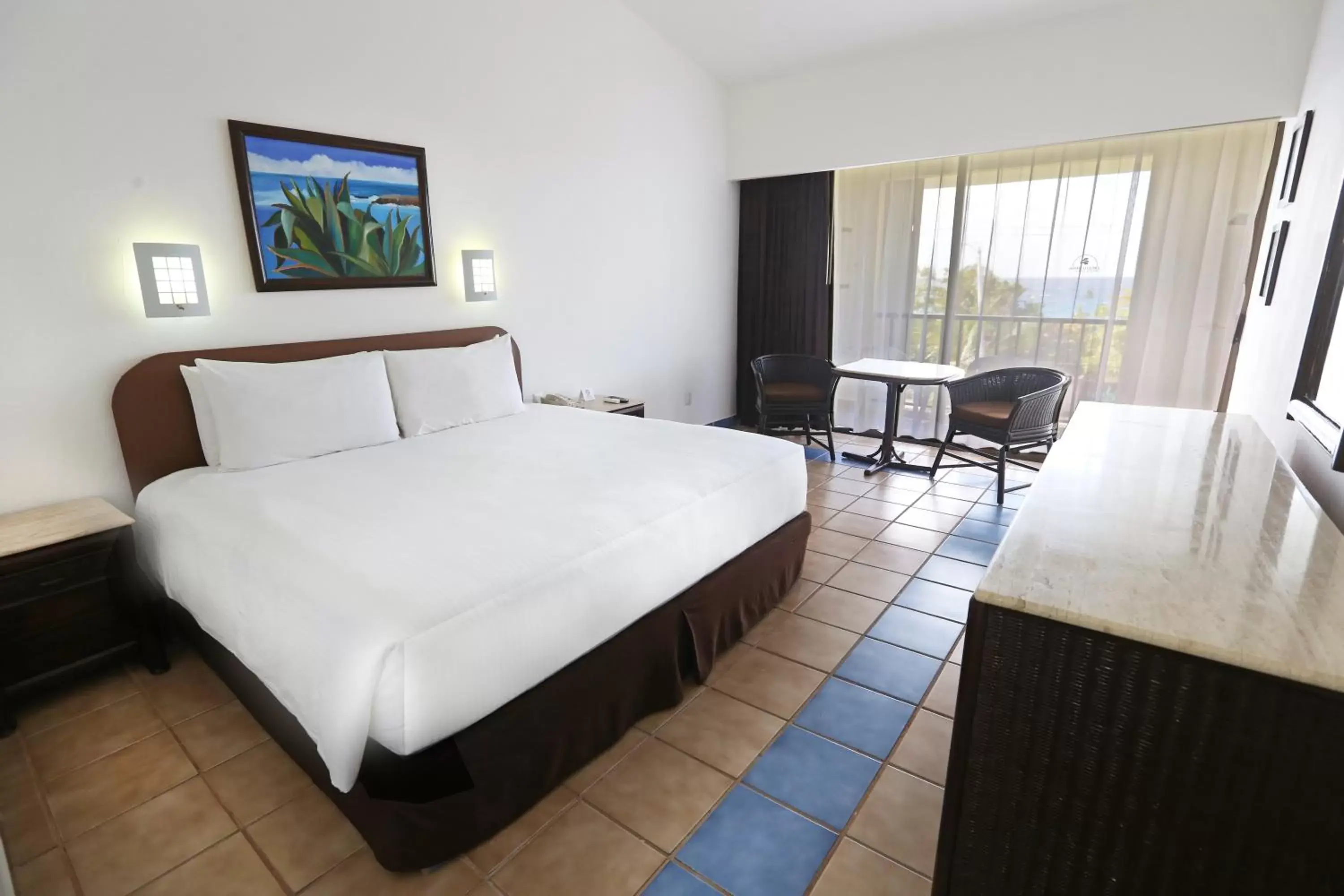 Bedroom, Bed in Cozumel Hotel & Resort Trademark Collection by Wyndham