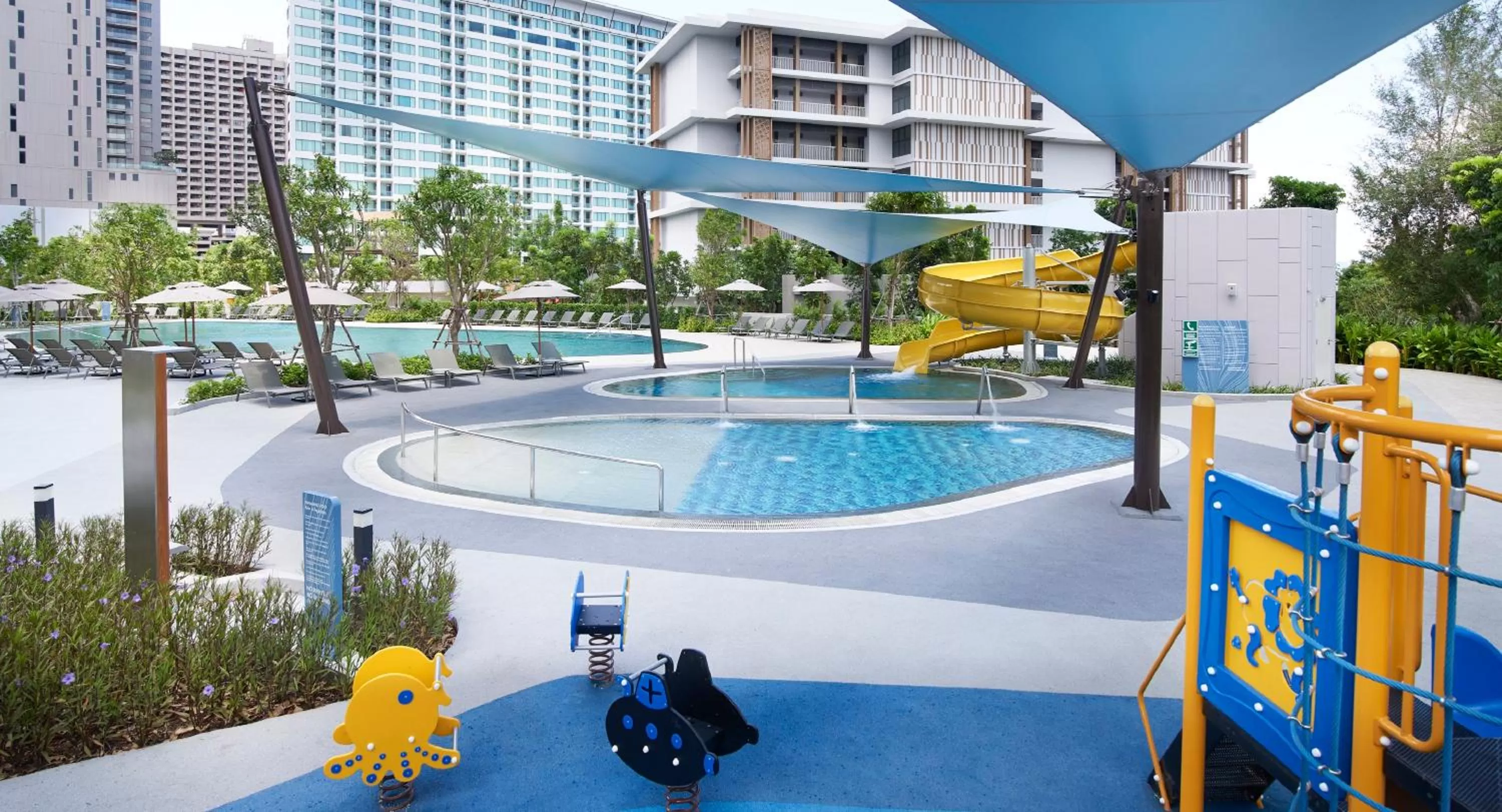 Swimming pool in OZO North Pattaya