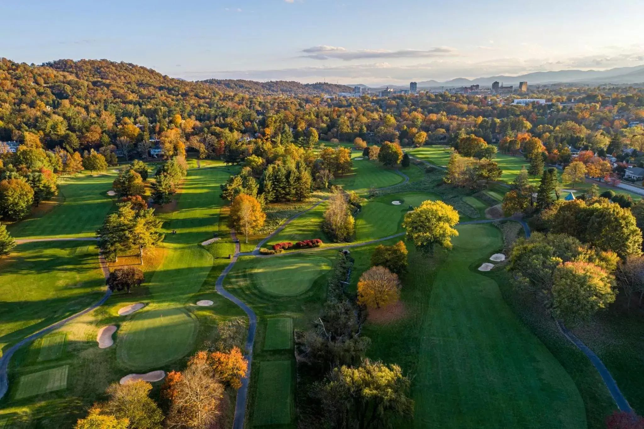 Golfcourse, Bird's-eye View in The Omni Grove Park Inn - Asheville