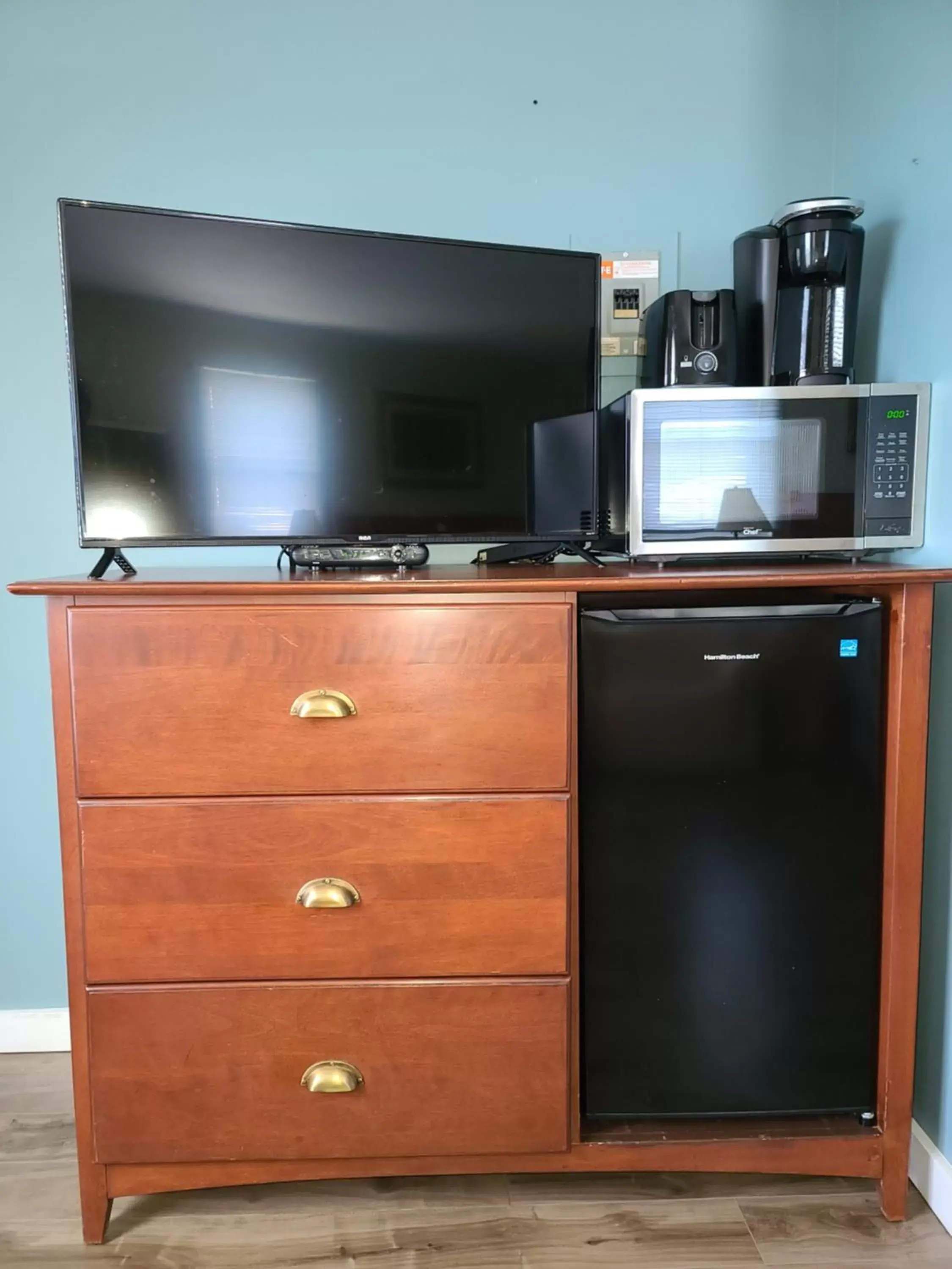 TV/Entertainment Center in Bouctouche Bay Inn