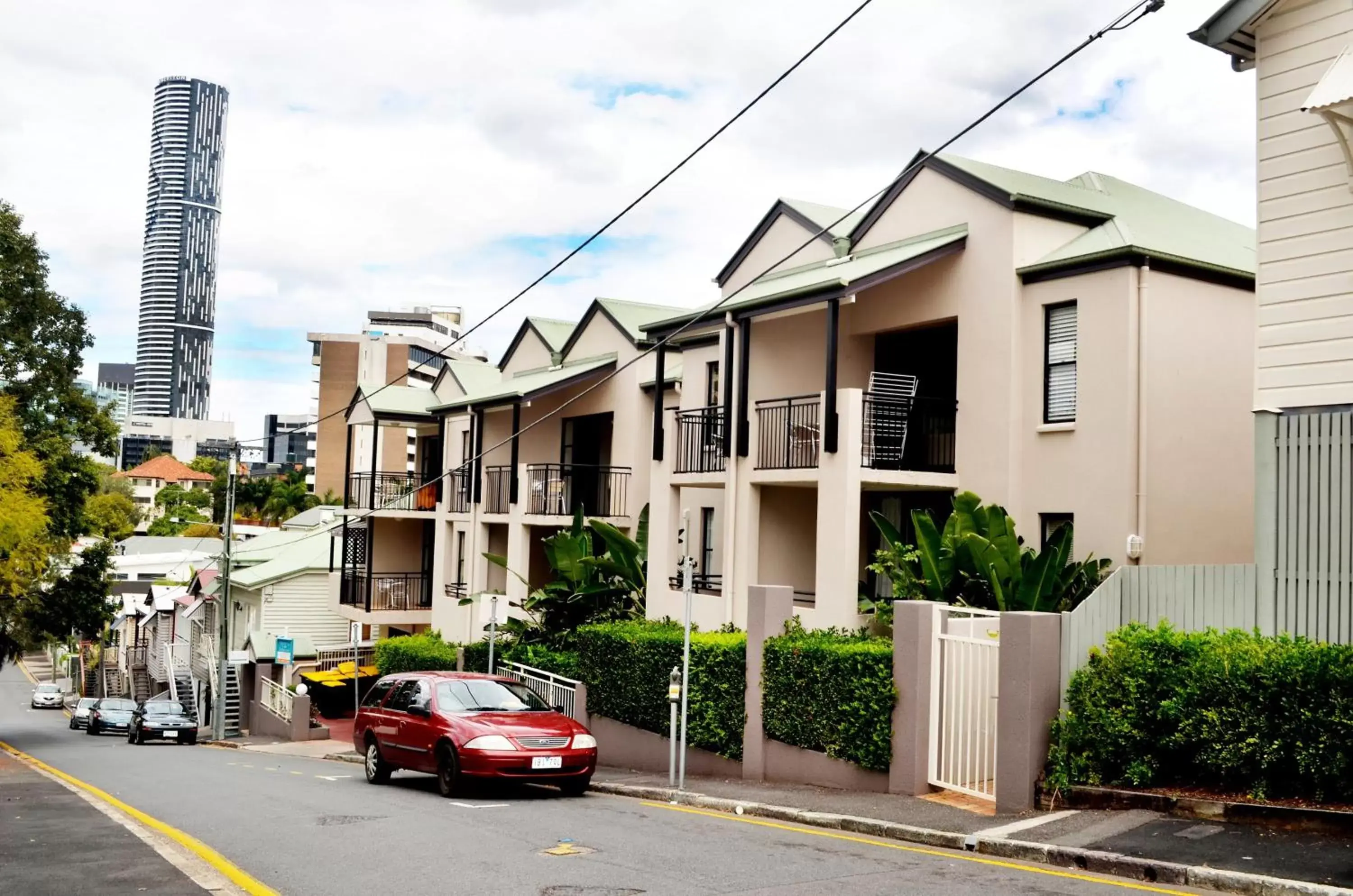 Property building in Spring Hill Mews Apartments Property building in Spring Hill Mews Apartments