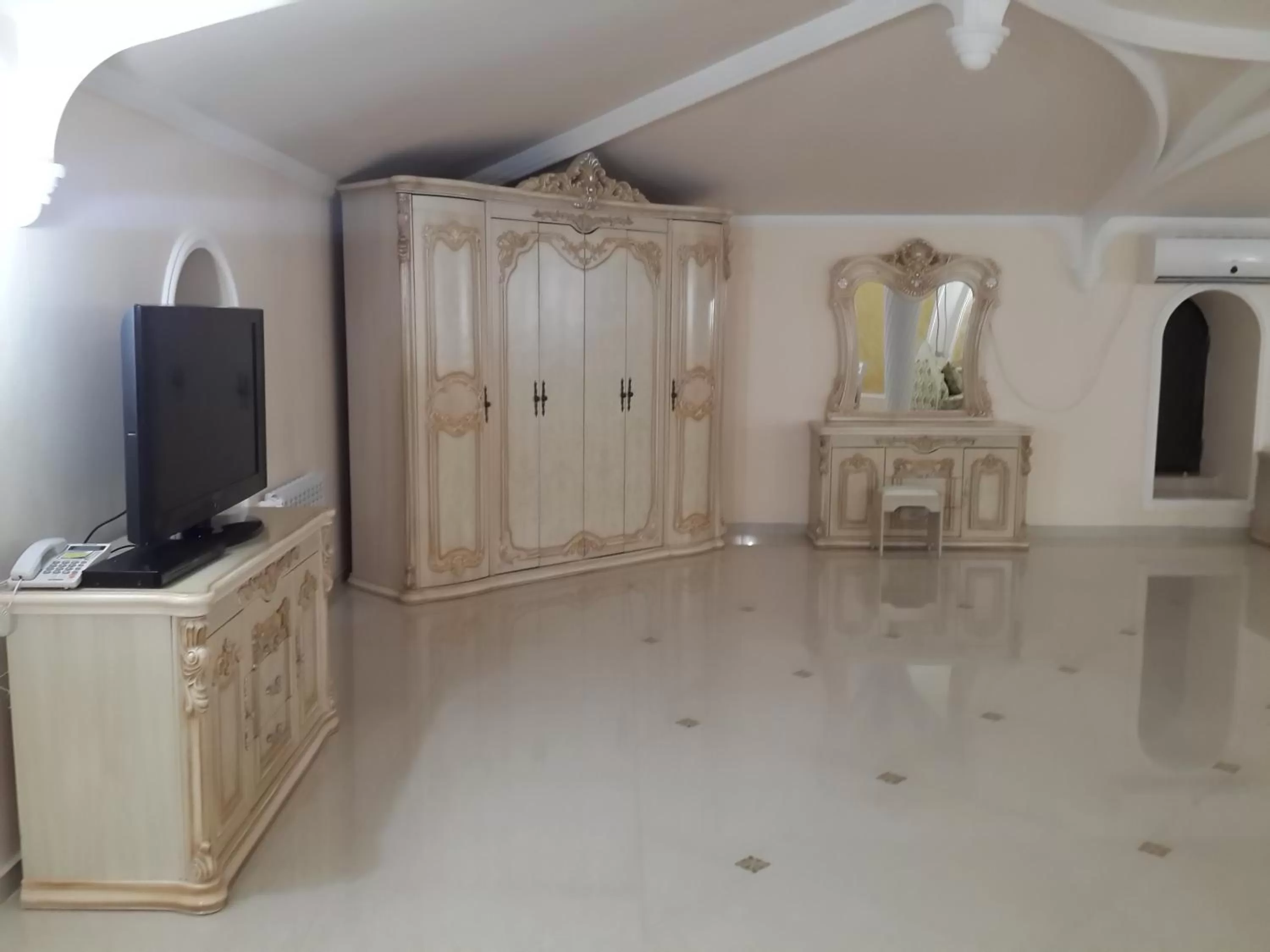 TV and multimedia in Venezia Palazzo Hotel