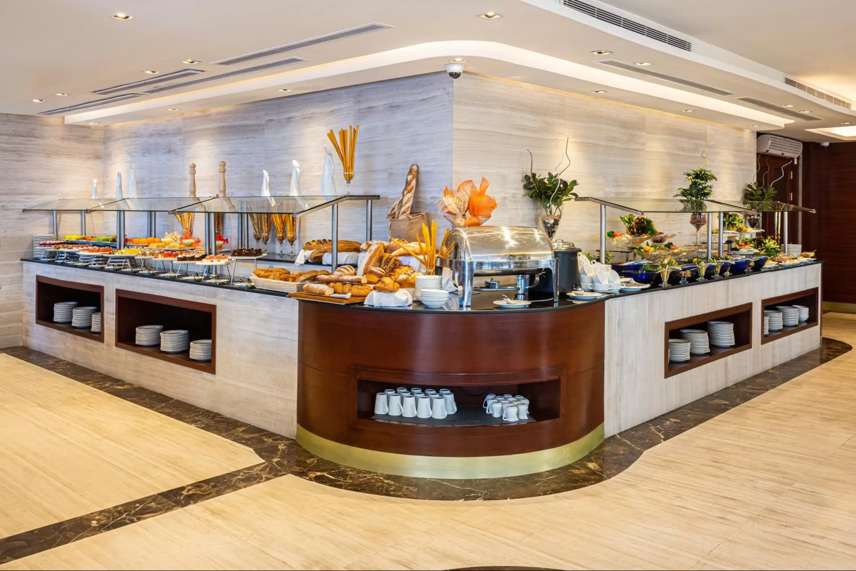 Restaurant/places to eat in Blue Diamond Hotel Jeddah Restaurant/places to eat in Blue Diamond Hotel Jeddah