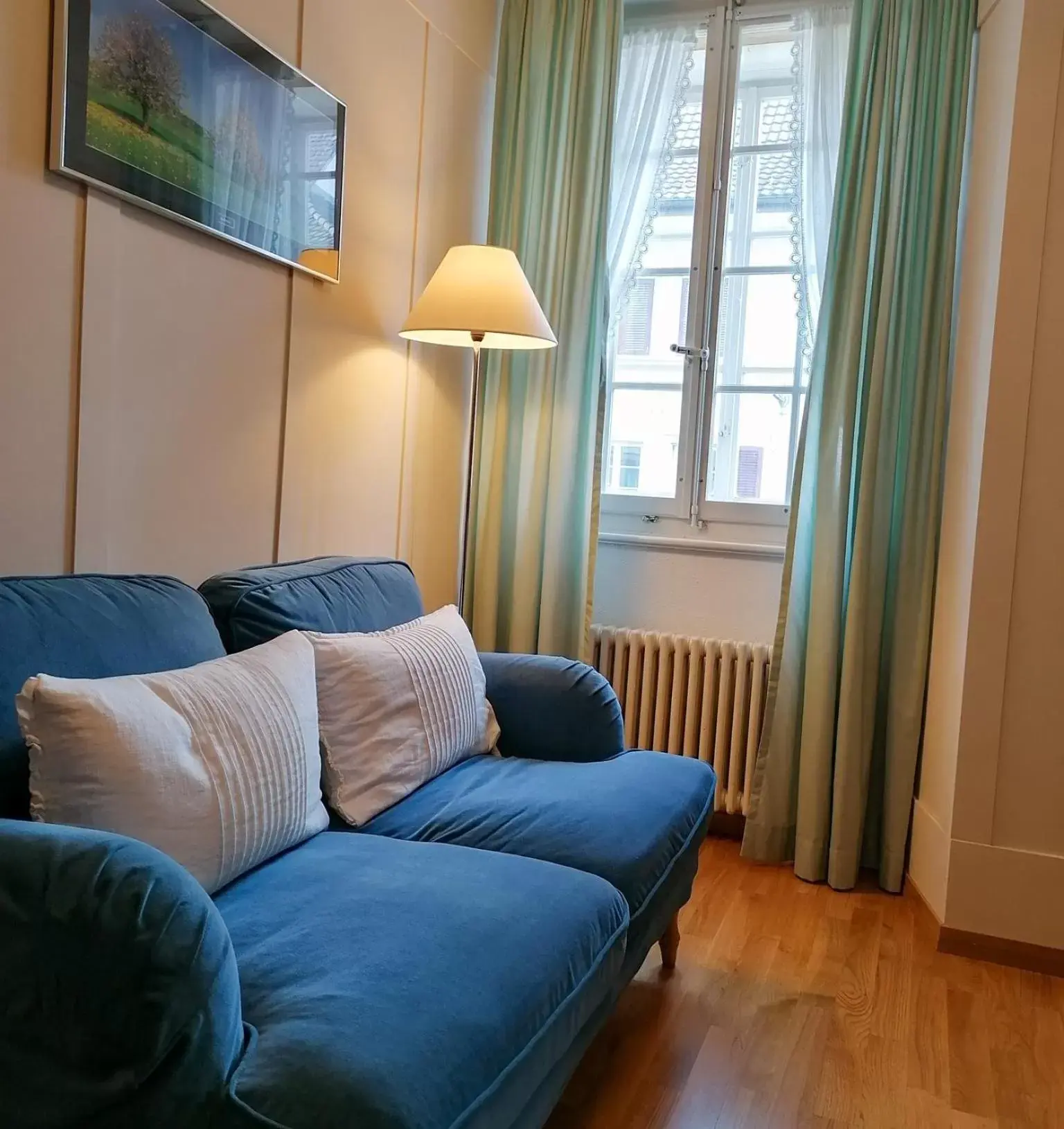 Seating area, Bed in Gasthof zur Waag