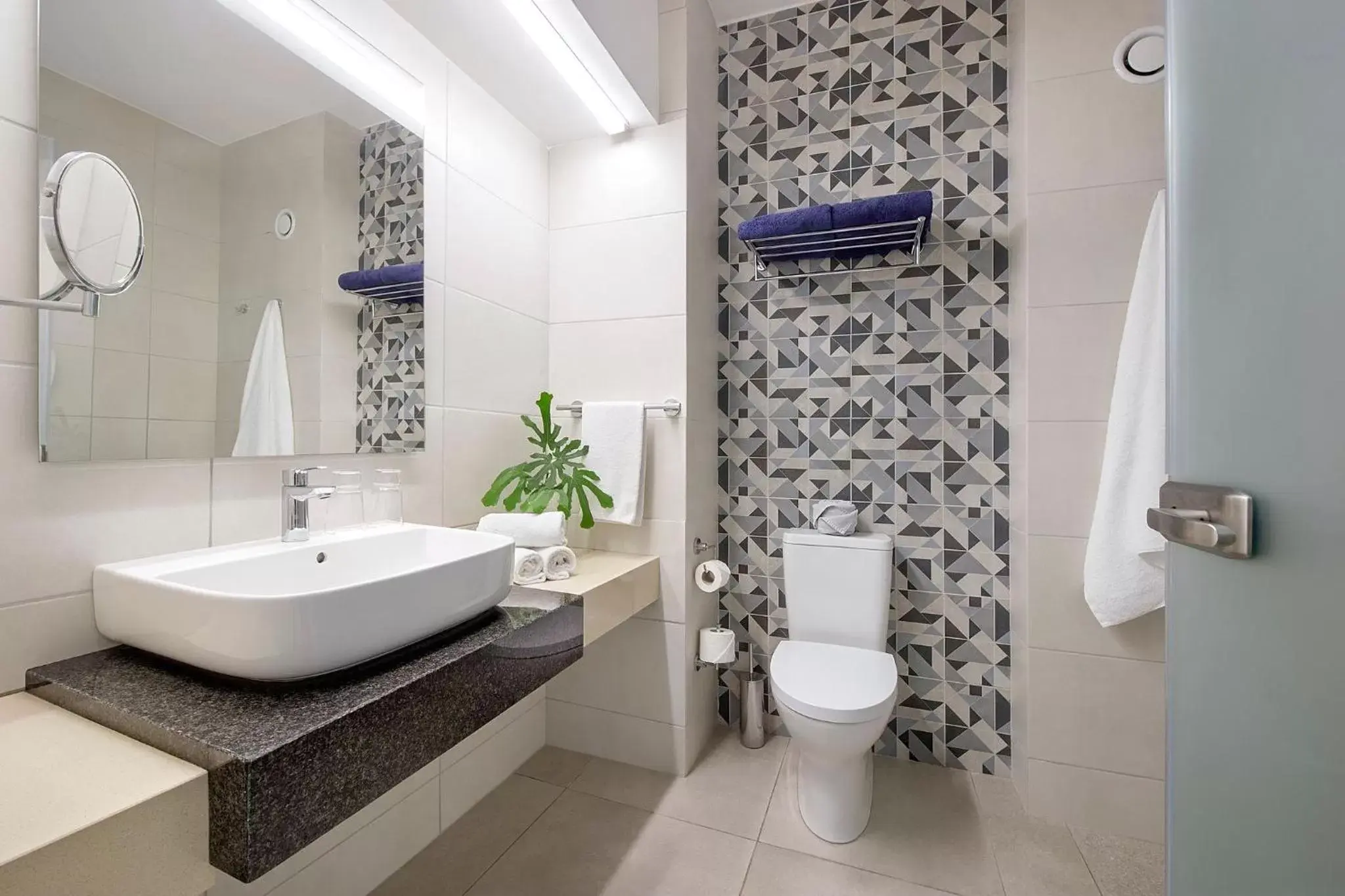 Toilet, Bathroom in Sofianna Resort & Spa