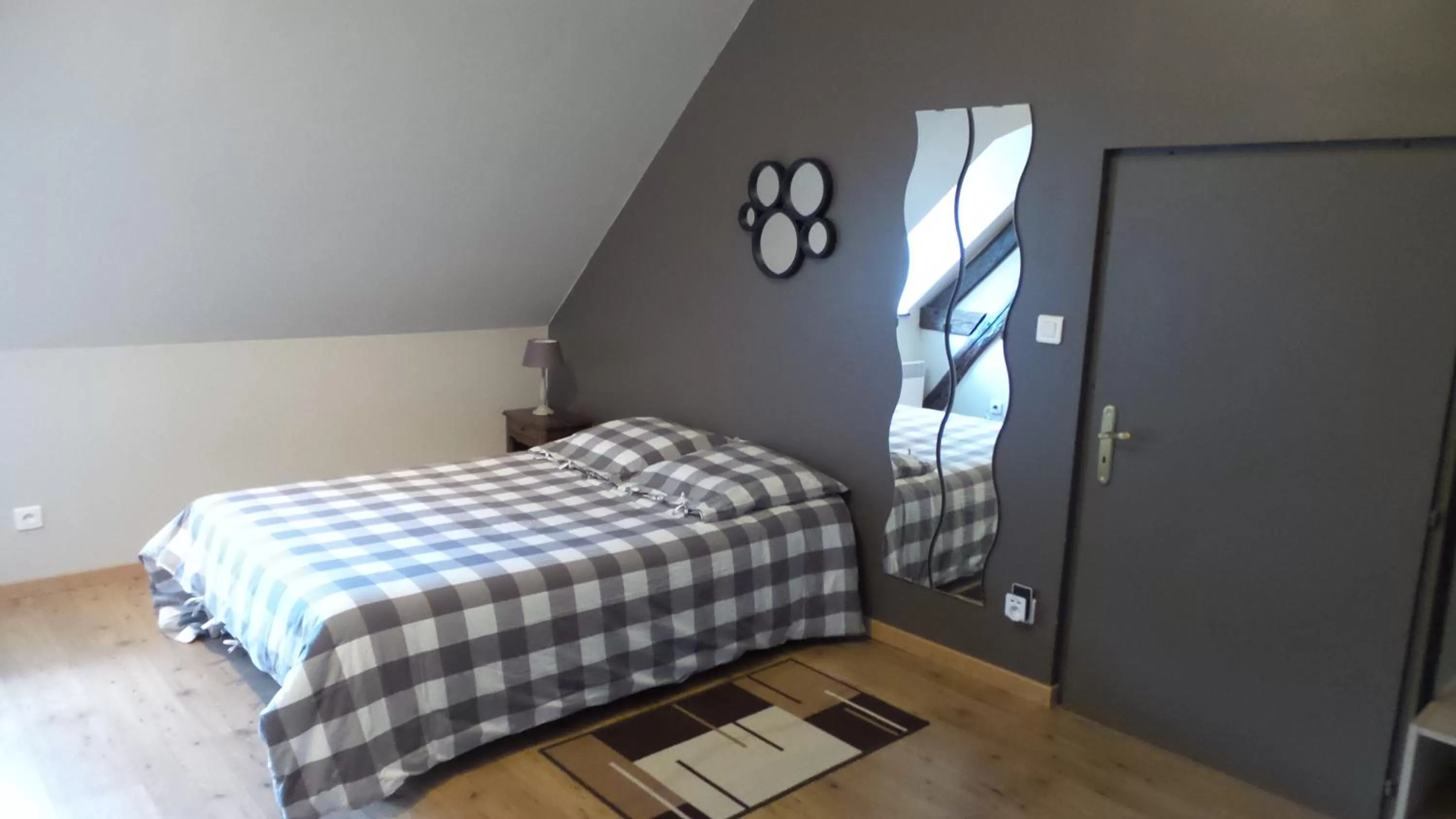 Bed in LA PETITE NOUE