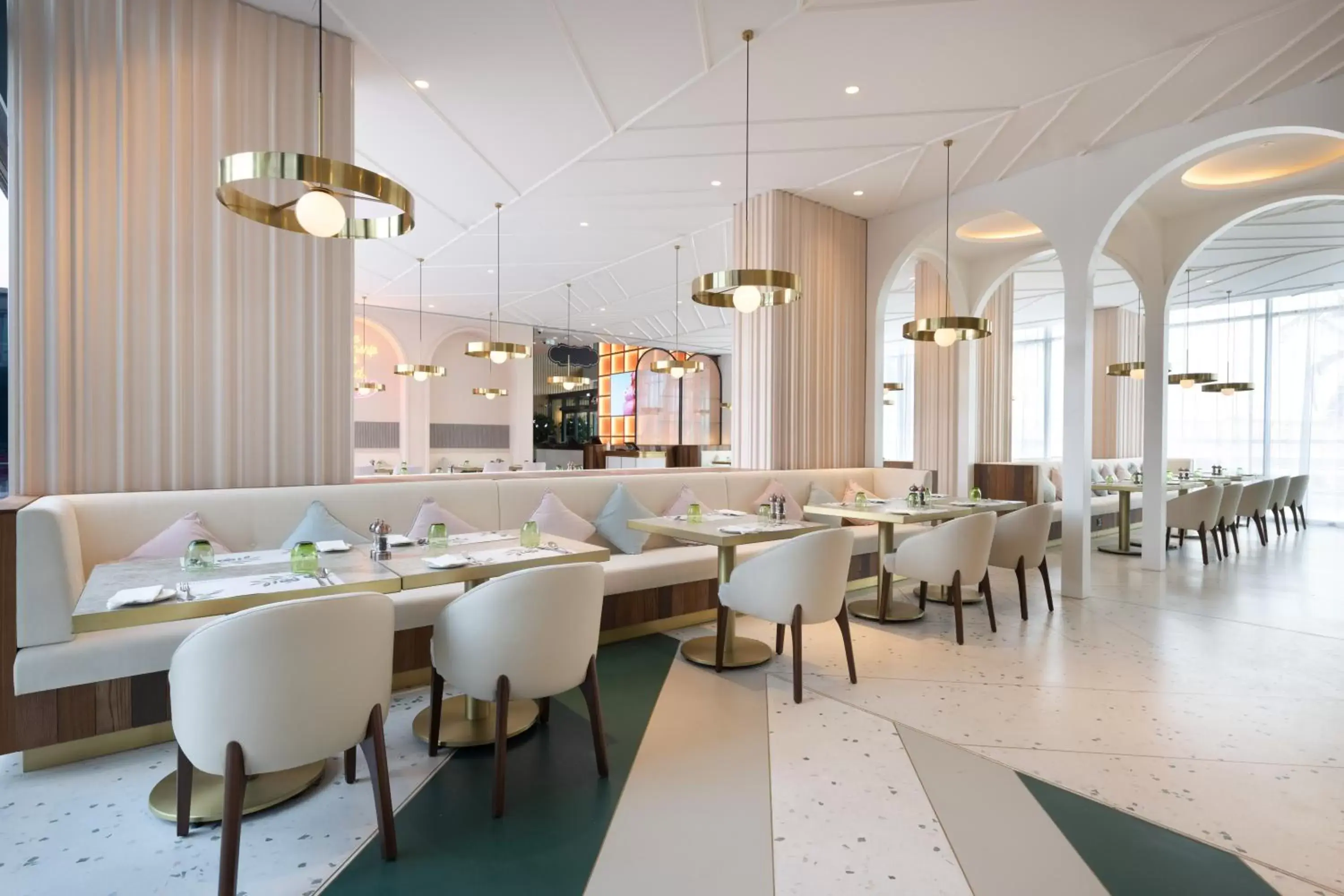 Restaurant/Places to Eat in Ecos Dubai Hotel at Al Furjan