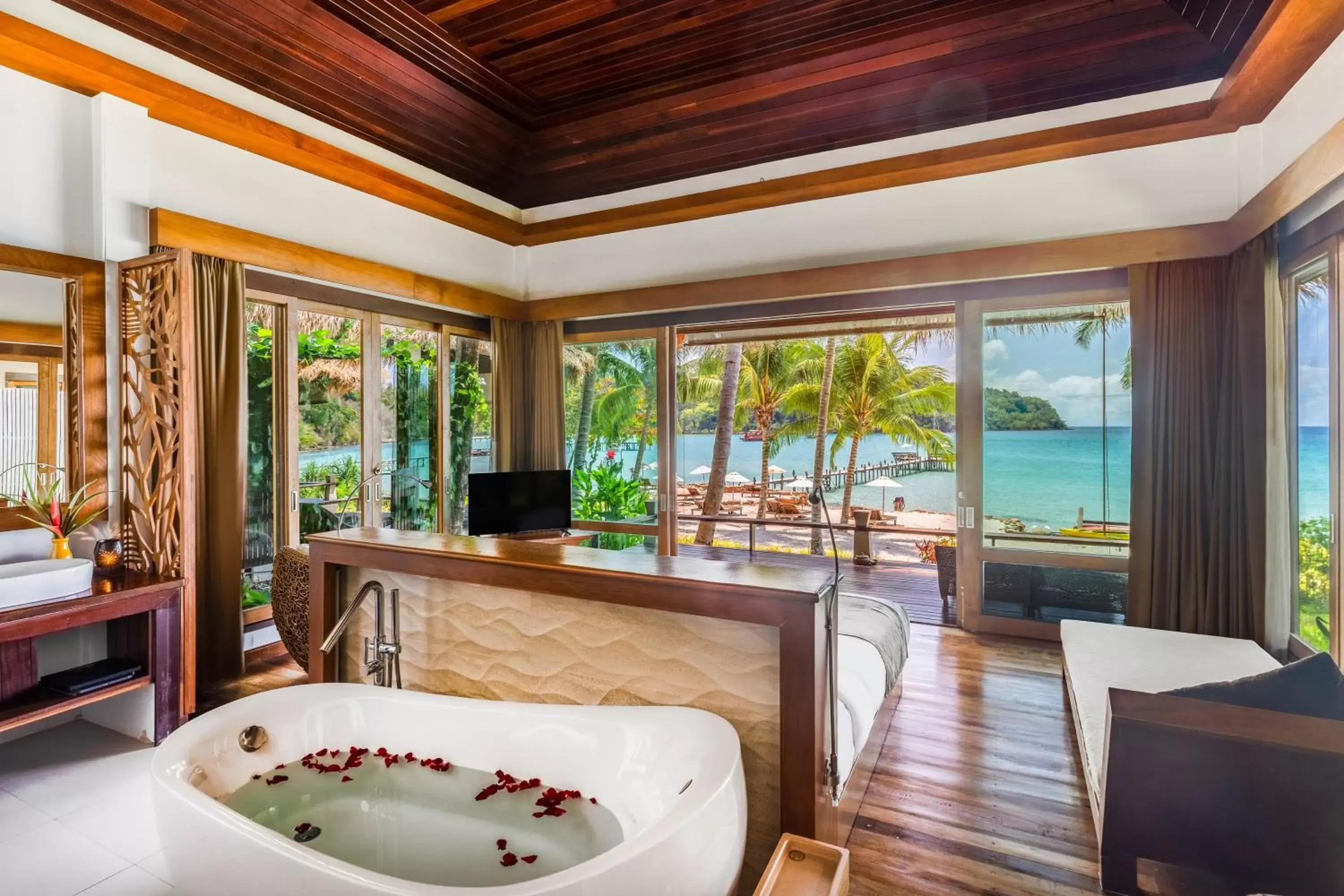 Bed in The Beach Natural Resort Koh Kood Bed in The Beach Natural Resort Koh Kood