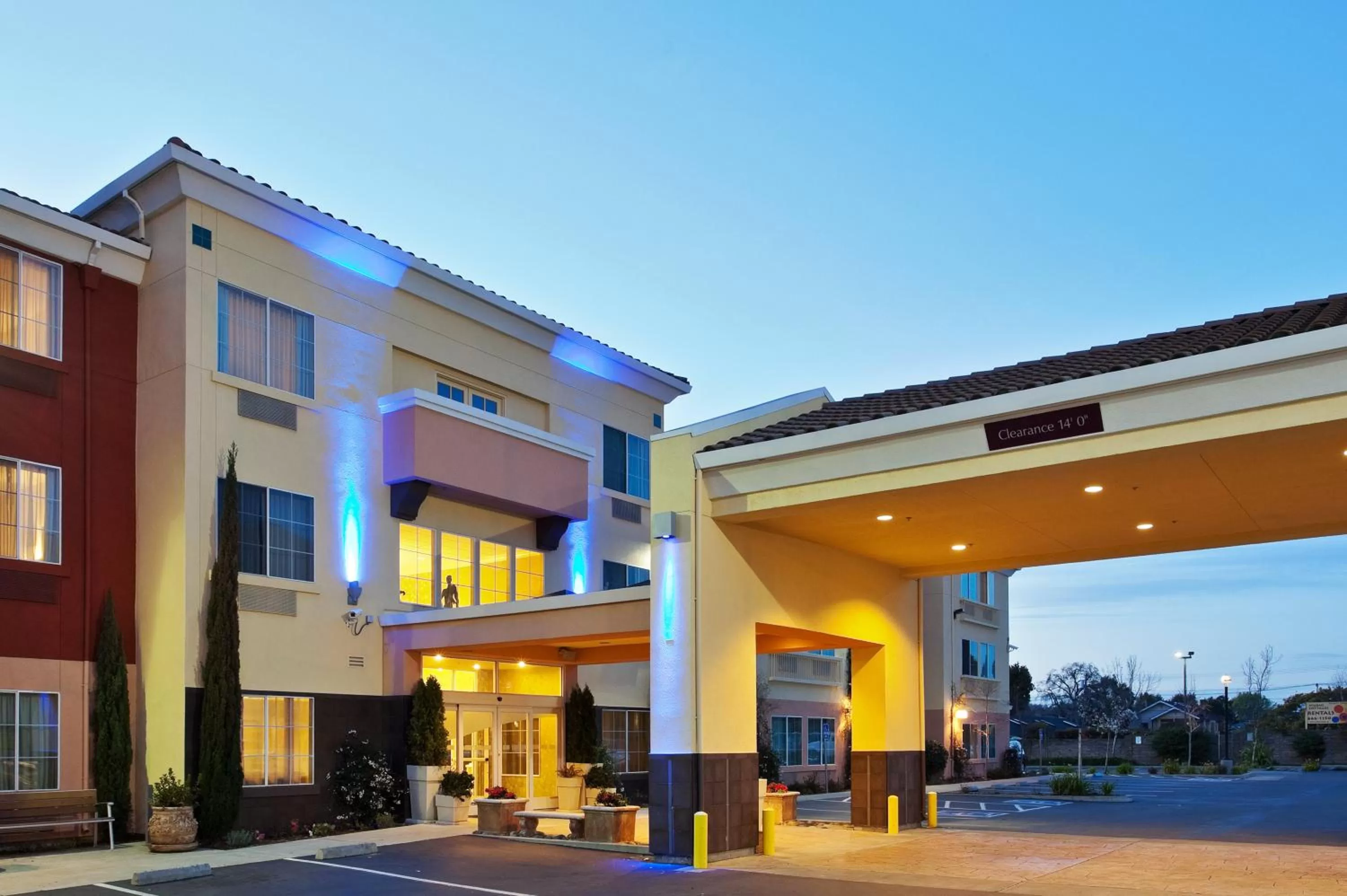 Property building in Holiday Inn Express Berkeley by IHG