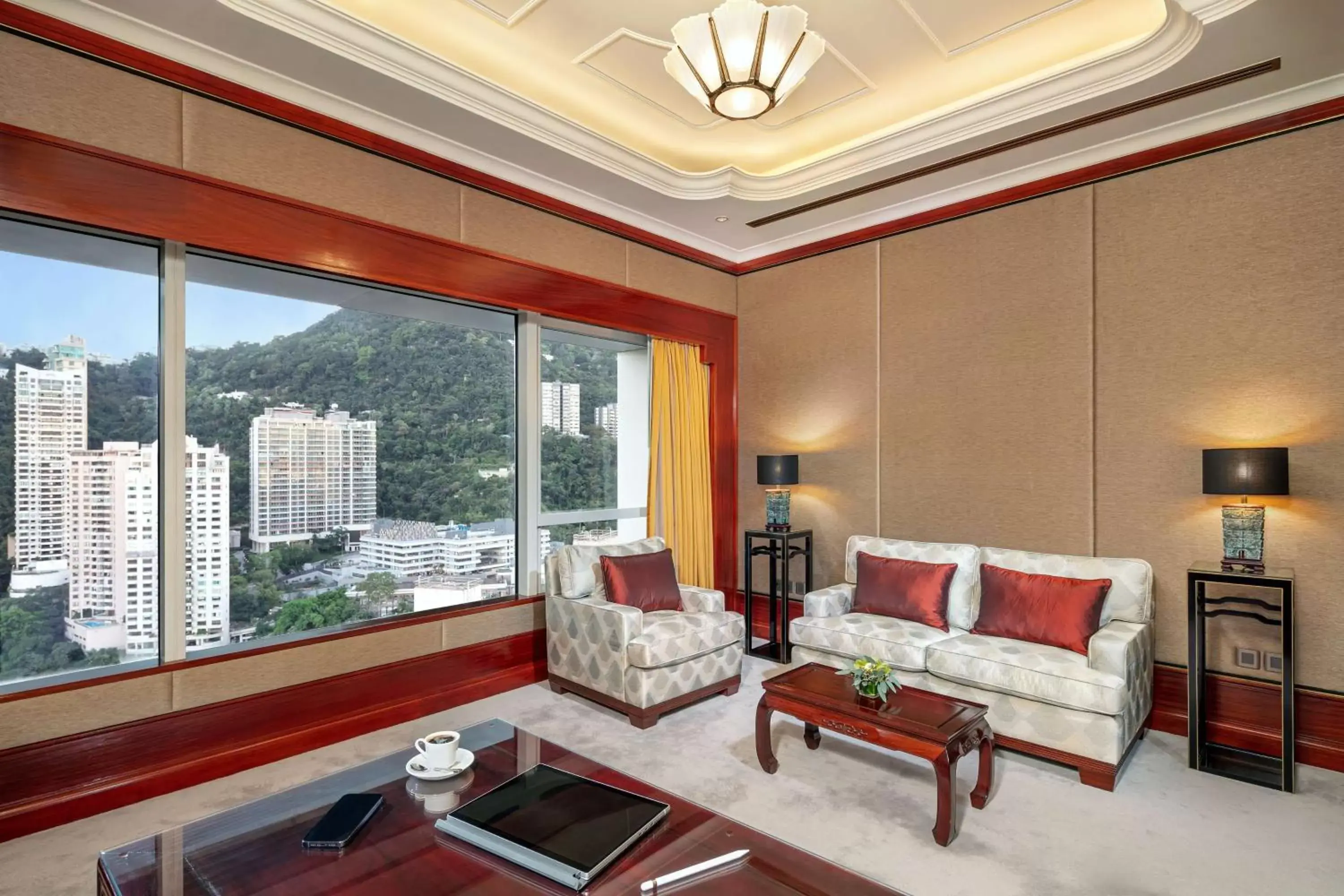 Living room, Seating Area in Conrad Hong Kong