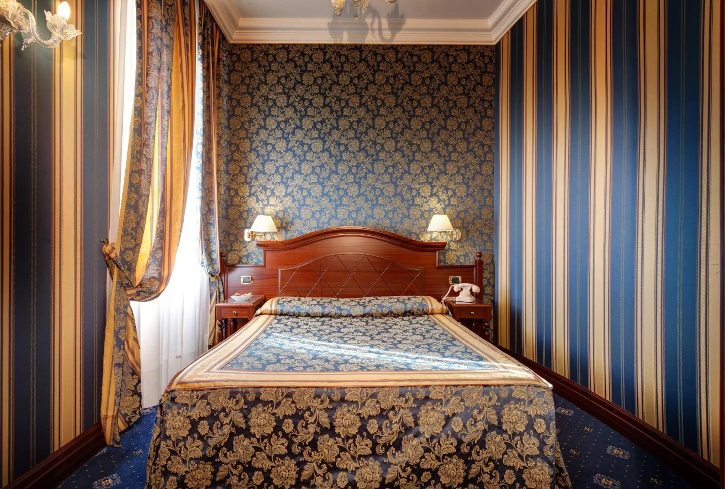 Bedroom, Bed in Hotel Best Roma