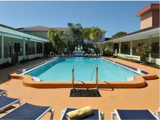 Swimming Pool in Hotel SOL