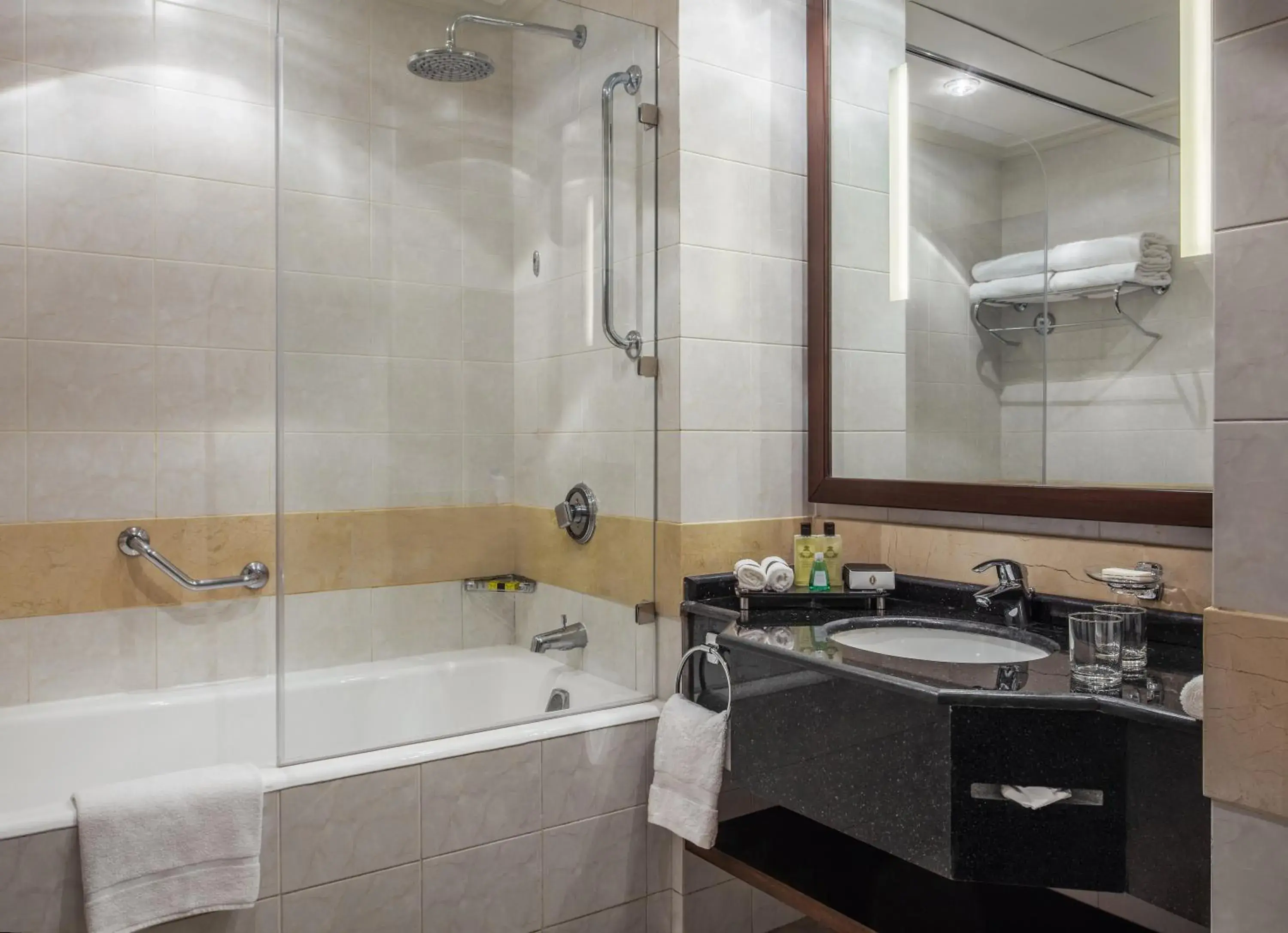 Bathroom in Dar Al Iman InterContinental