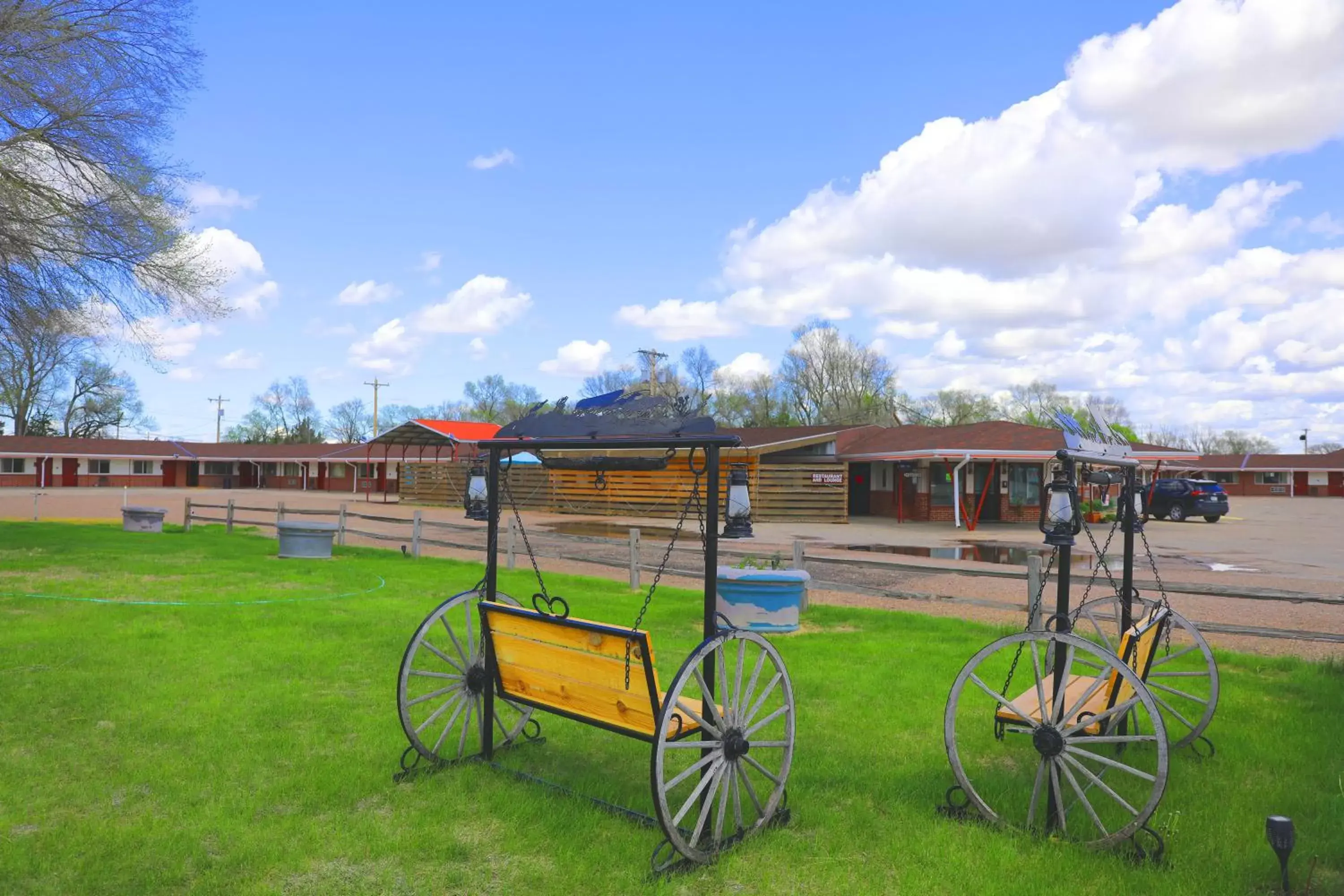 Property building, Garden in Raine Motel