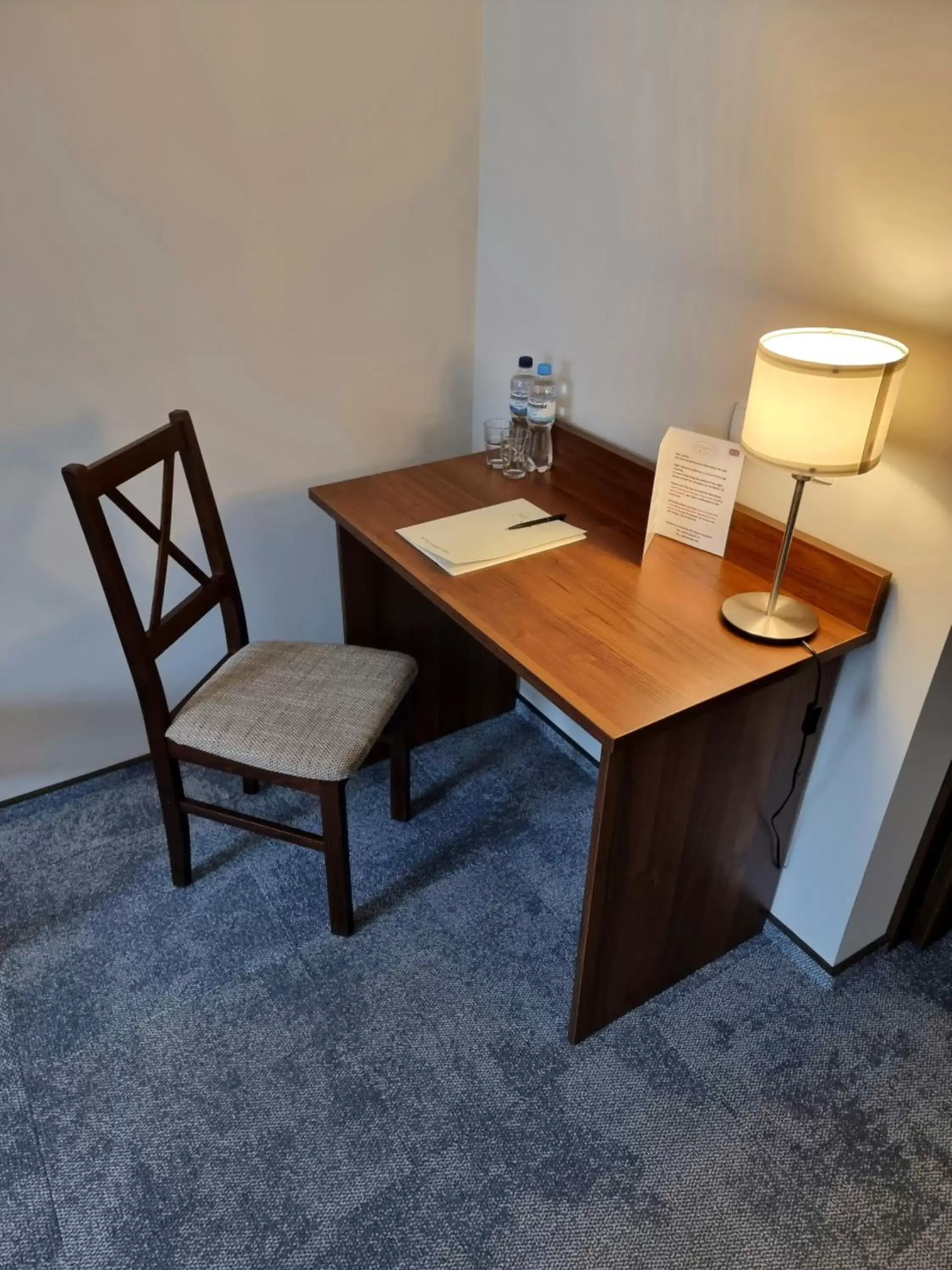 Bedroom, Seating Area in Hit Hotel