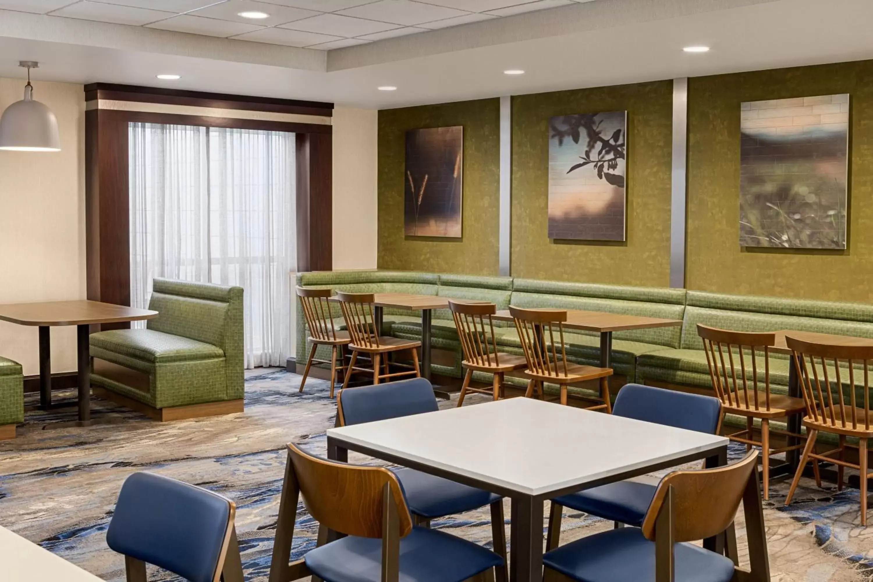 Restaurant/Places to Eat in Fairfield Inn & Suites by Marriott Amarillo Airport