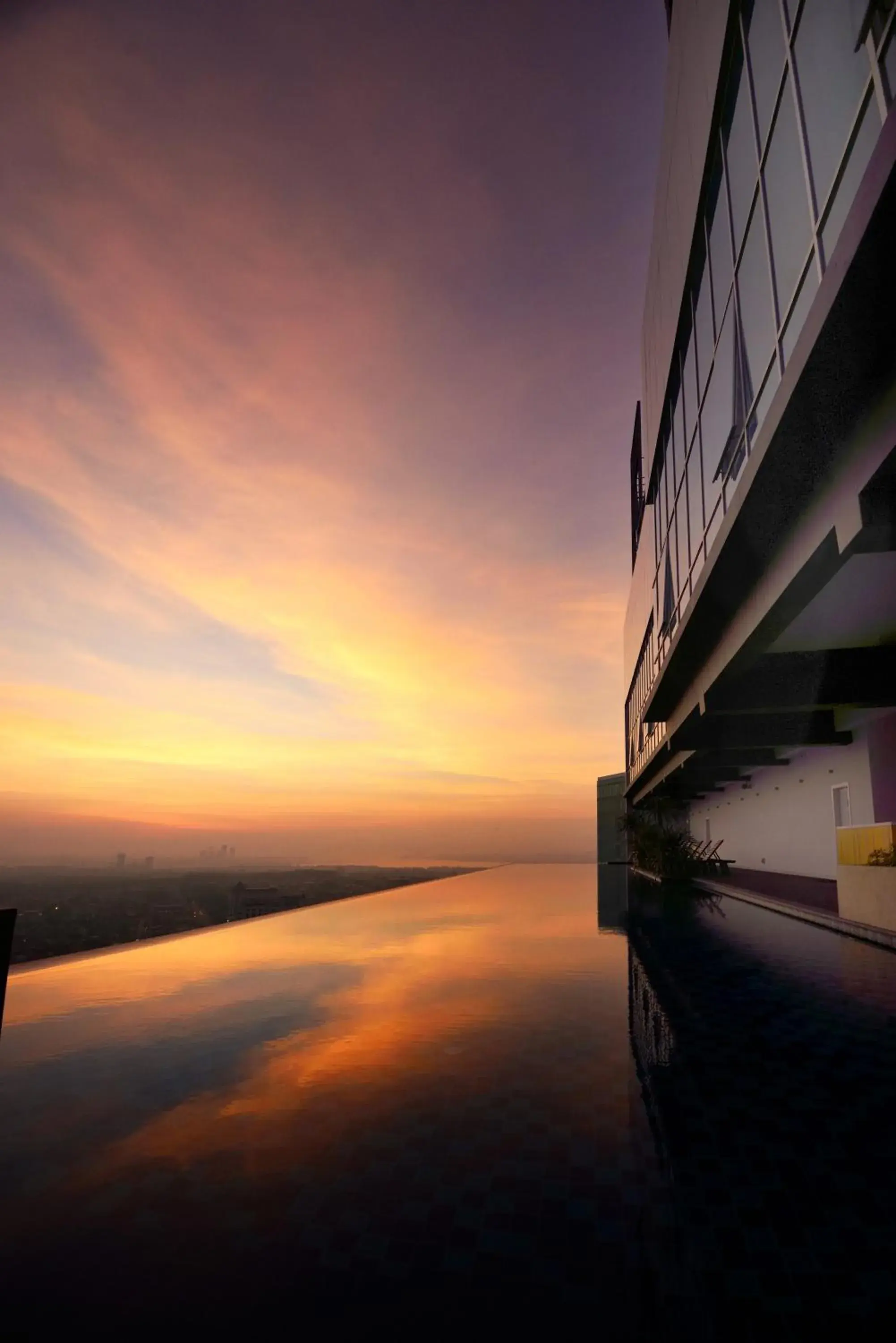 Swimming pool in Holiday Villa Johor Bahru City Centre