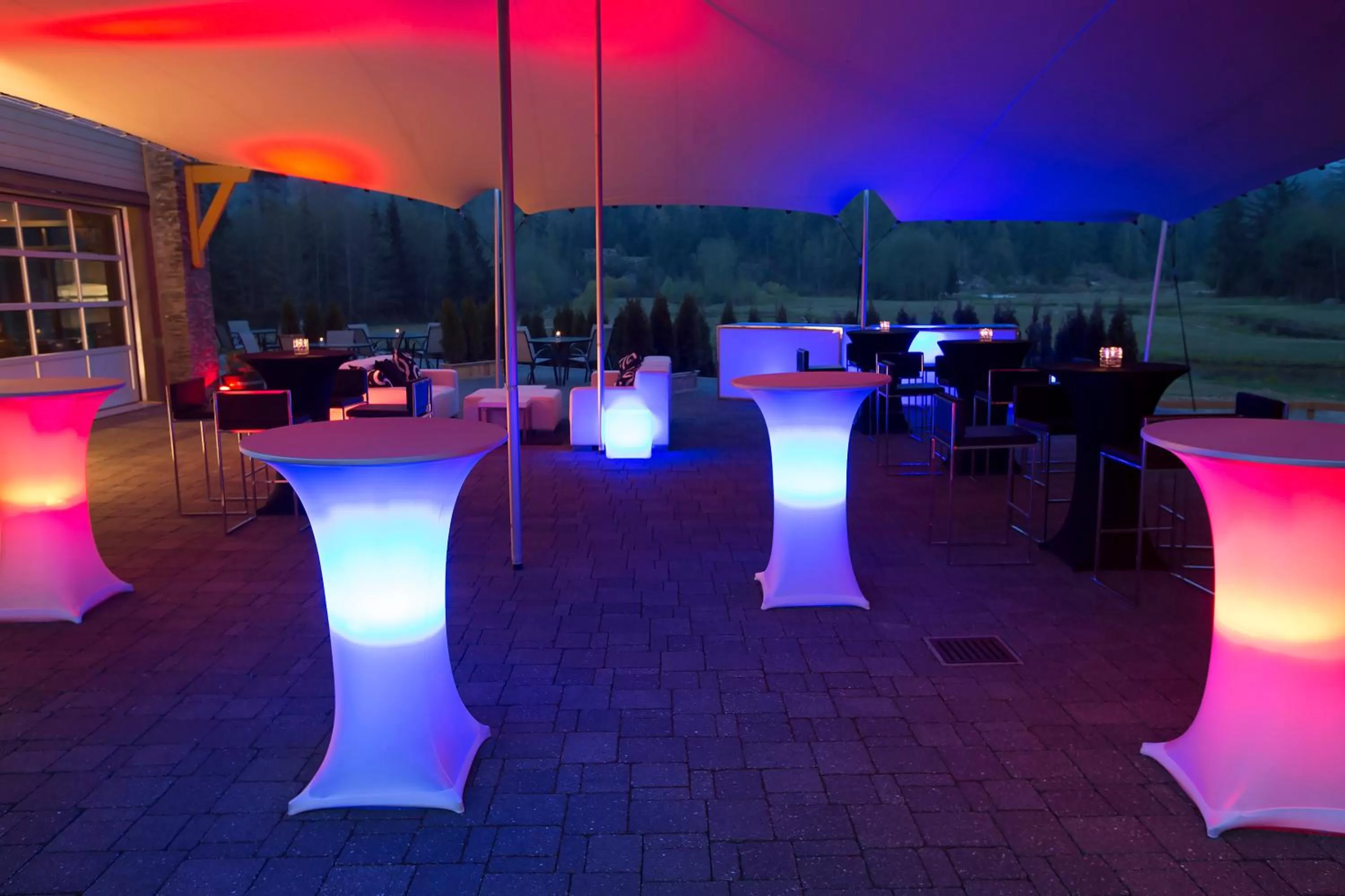 Patio in Executive Suites Hotel and Resort, Squamish