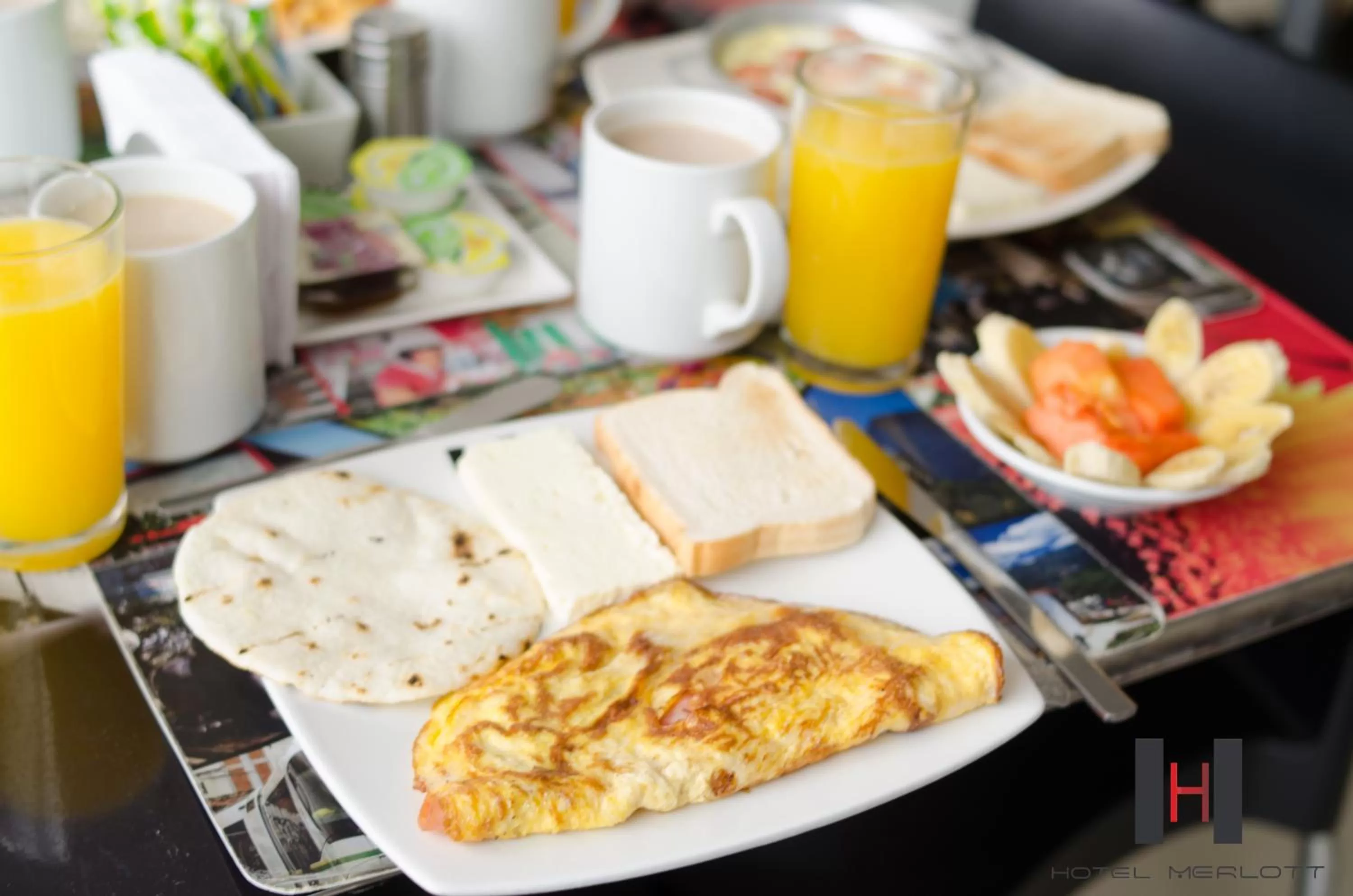 Breakfast in Hotel Merlott 70