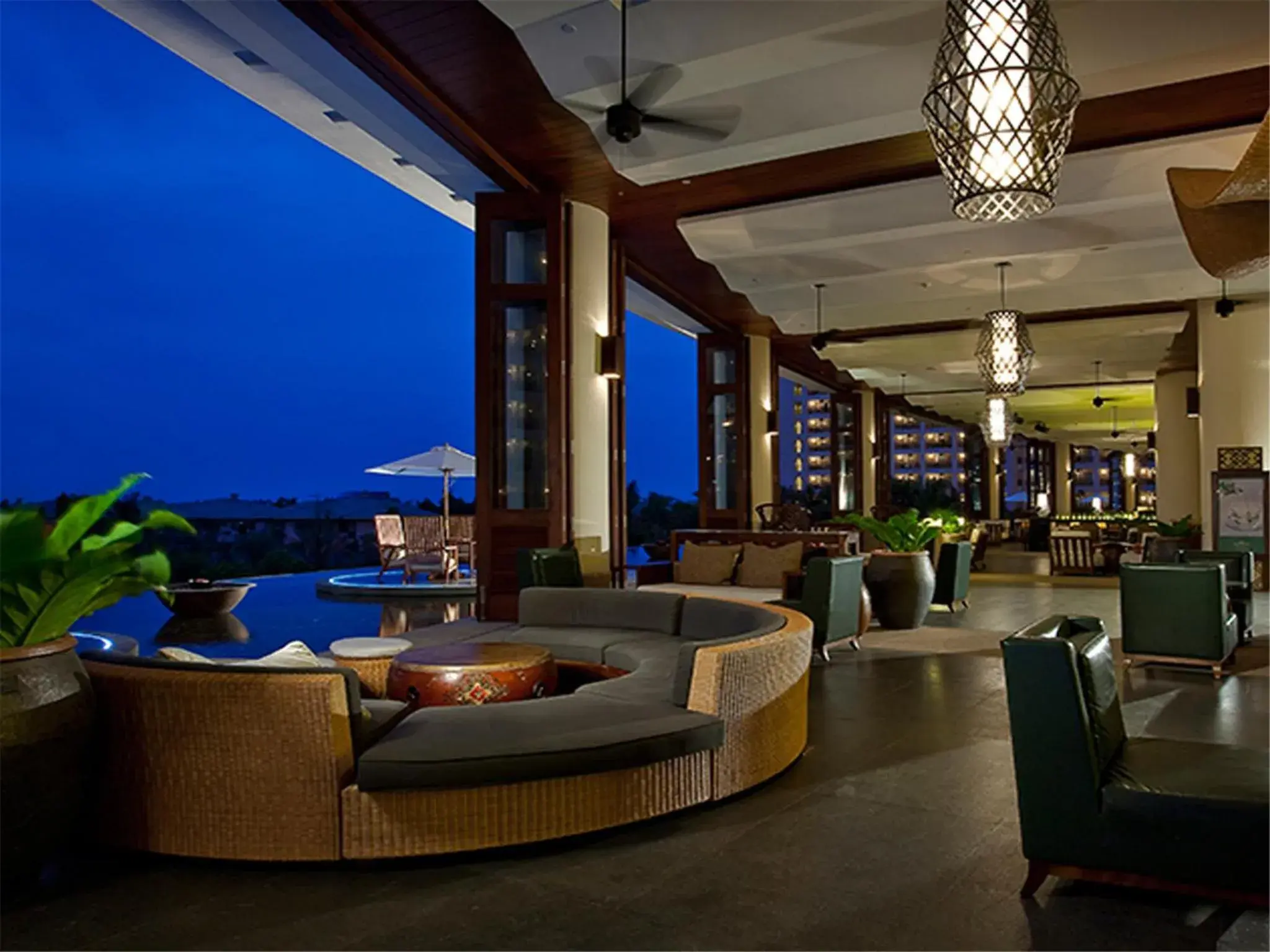 Lounge or bar in Howard Johnson Resort Sanya Bay