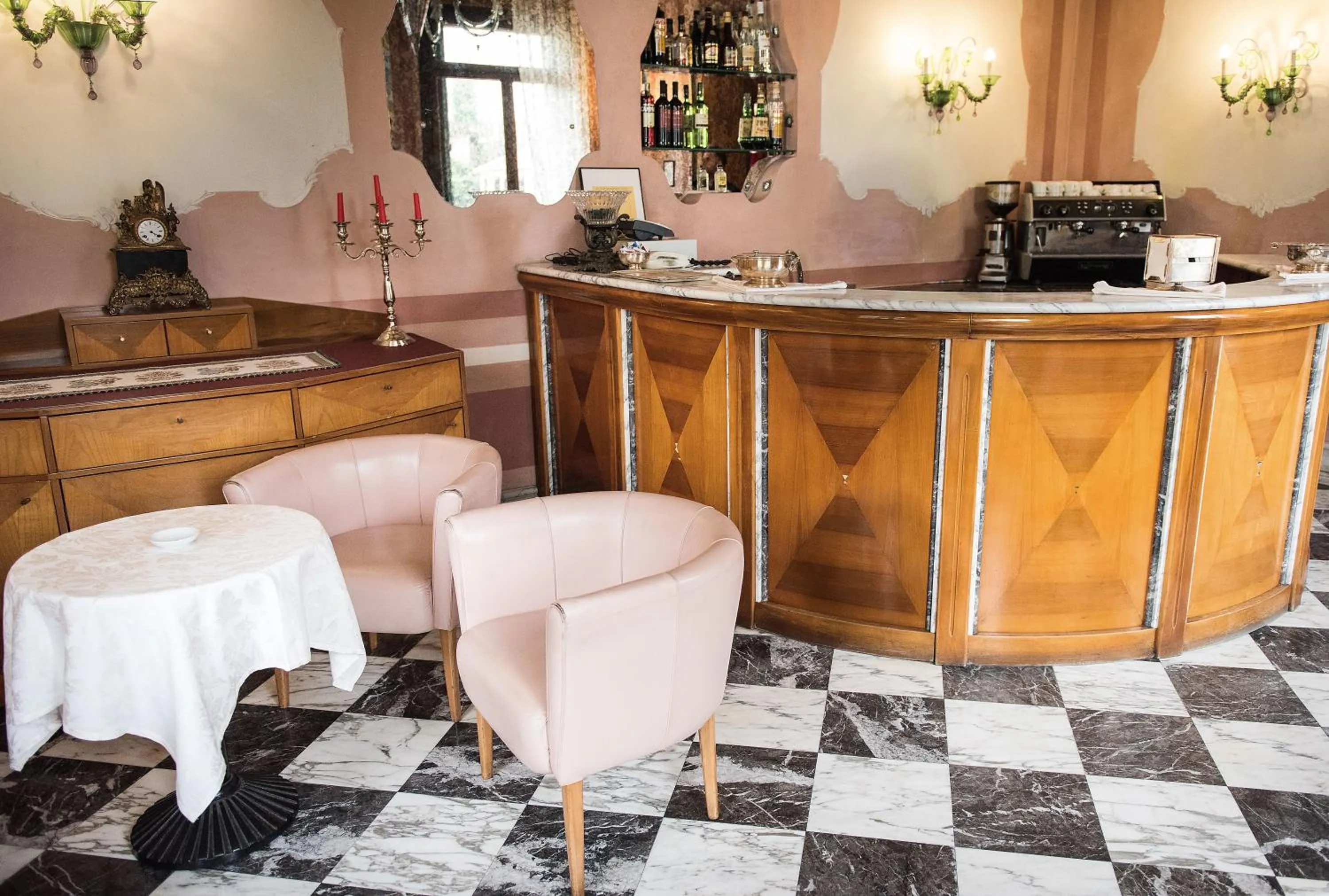 Lounge or bar in Hotel Villa Stucky