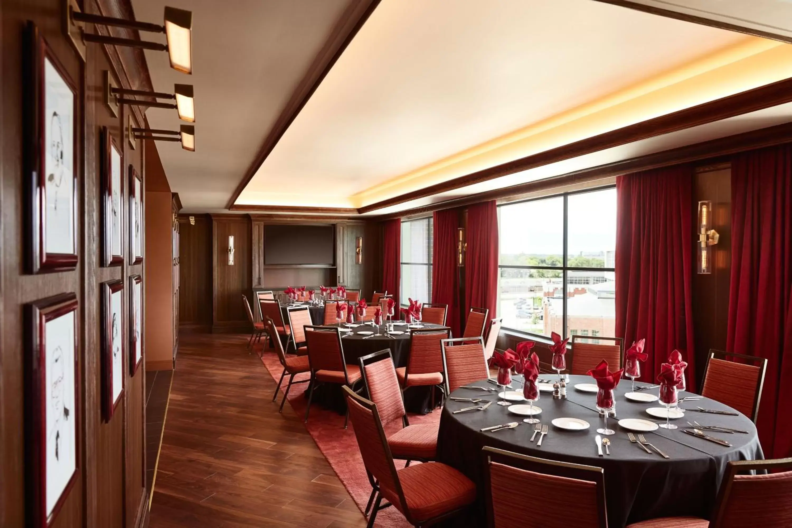 Meeting/conference room, Restaurant/Places to Eat in The Scarlet, Lincoln, a Tribute Portfolio Hotel