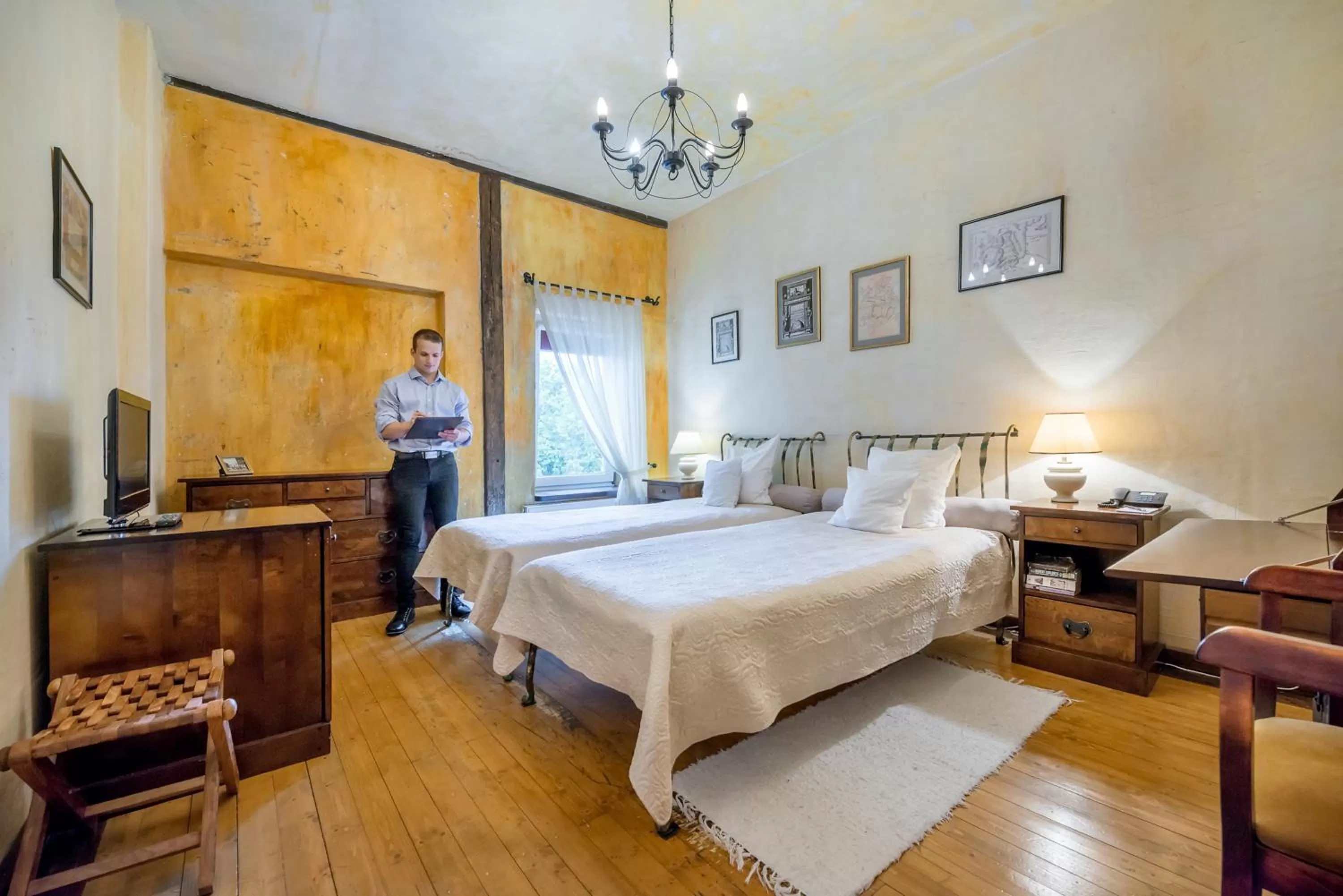 Staff, Bed in Romantic Boutique Hotel & Spa