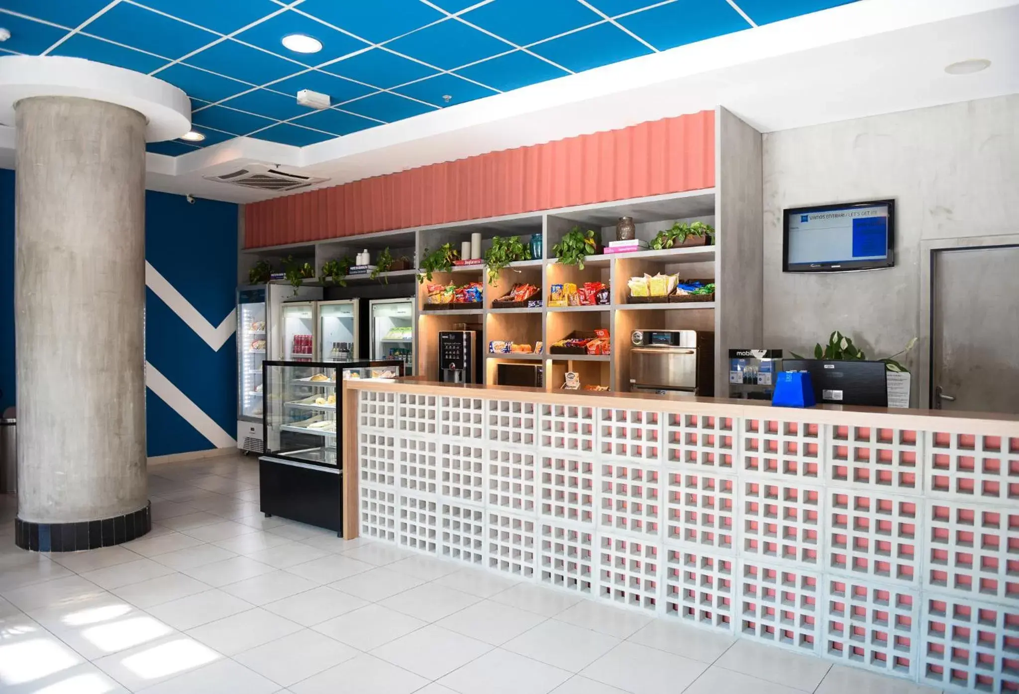 Restaurant/places to eat in ibis budget Rio de Janeiro Centro Restaurant/places to eat in ibis budget Rio de Janeiro Centro