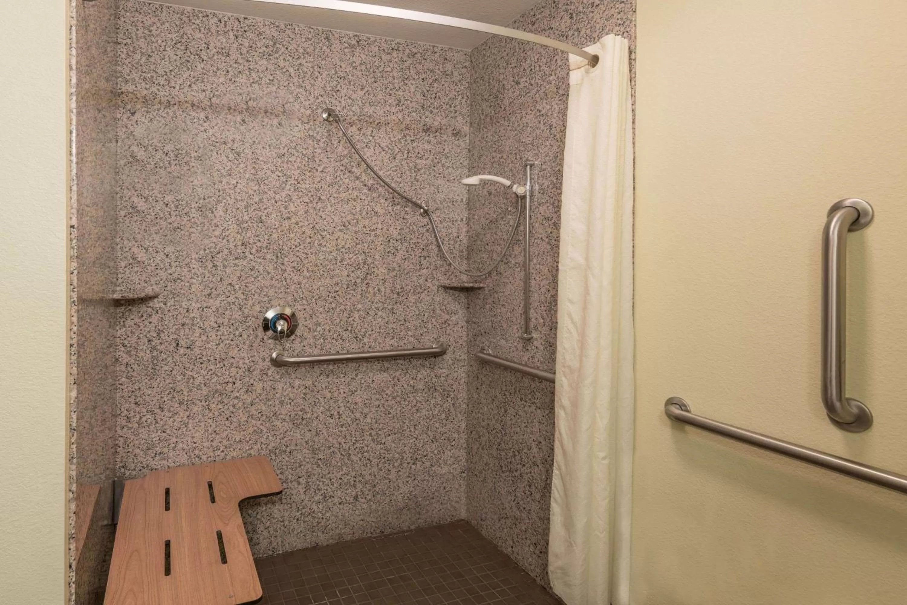 Shower in La Quinta by Wyndham Las Vegas Airport South