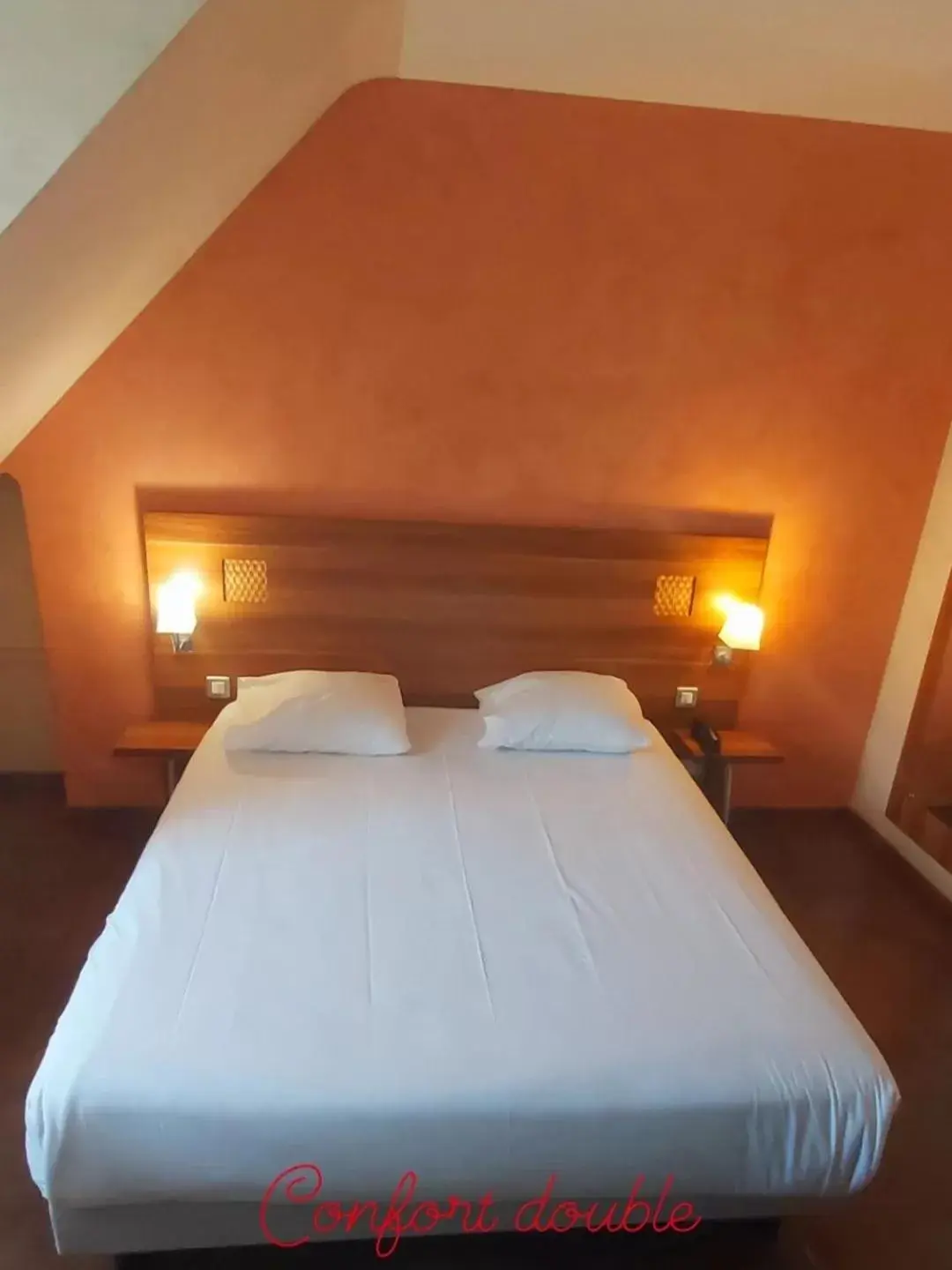 Bed in The Originals Access, Hôtel Colmar Gare (P'tit Dej-Hotel)